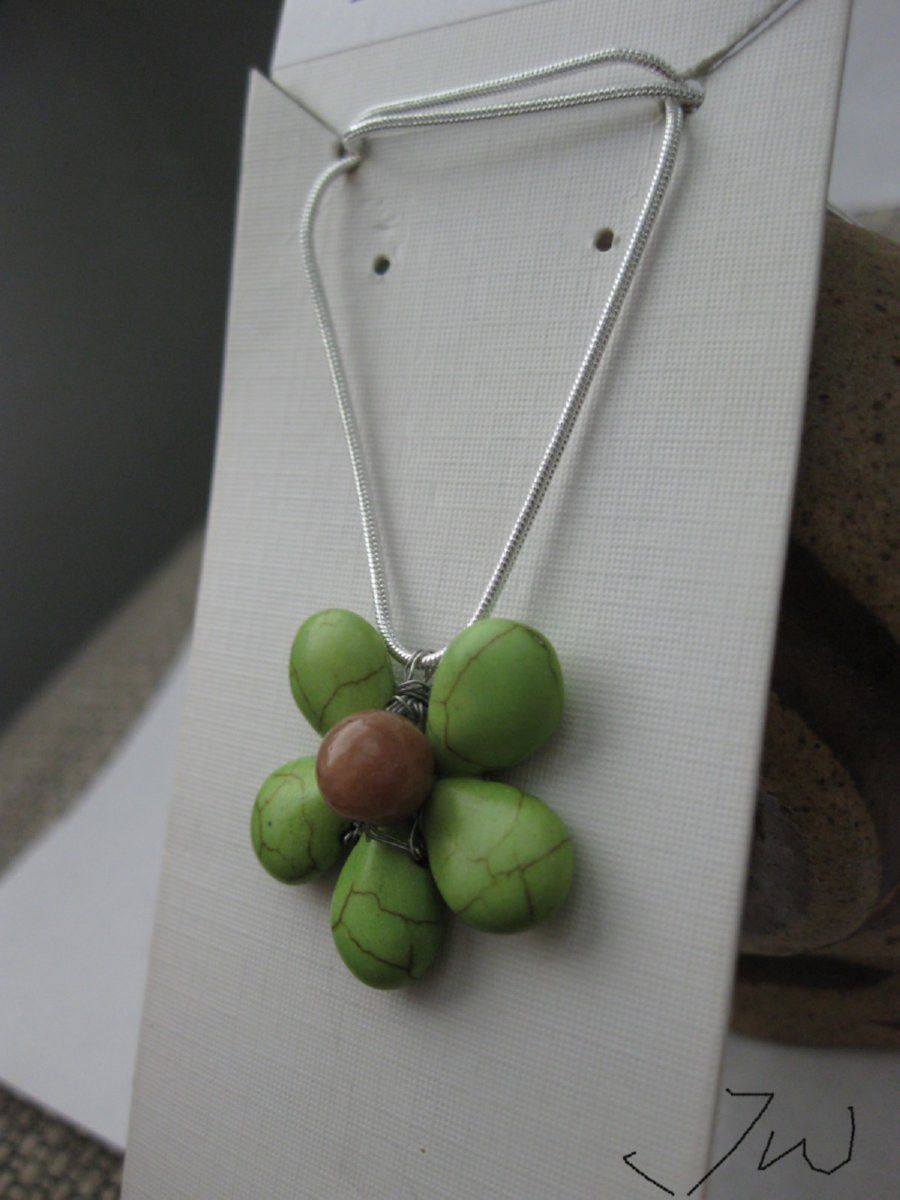 Handmade Green Turquoise Flower Necklace with Brown Bead Size ONE SIZE - 2 Thumbnail