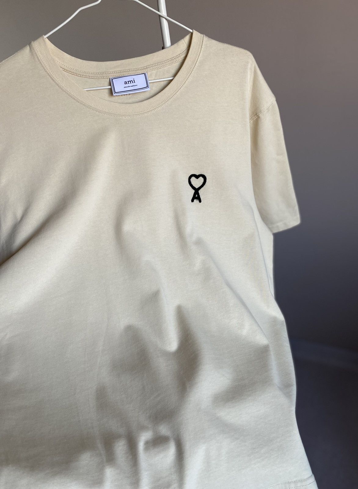 AMI T-shirt Beige Tee