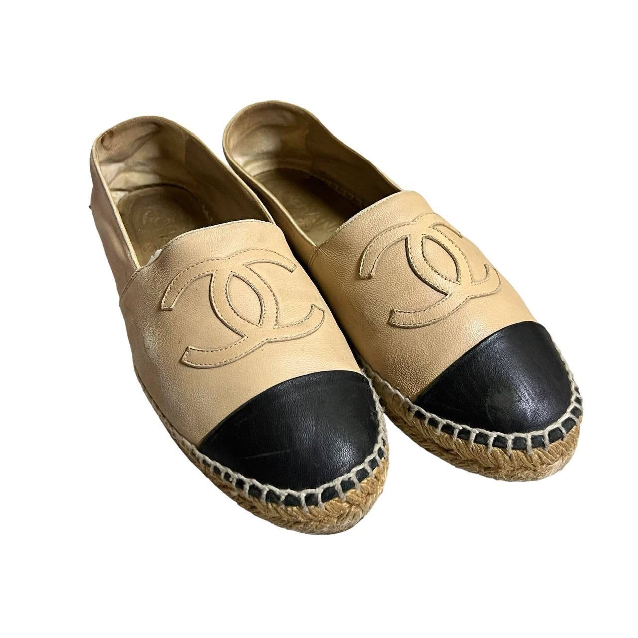 Chanel Chanel Espadrilles Lamb Skin Slip On Beige And Black Size US 9 / IT 39 - 2 Thumbnail
