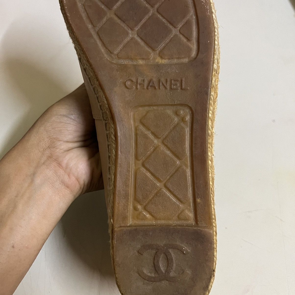 Chanel Chanel Espadrilles Lamb Skin Slip On Beige And Black Size US 9 / IT 39 - 20 Thumbnail