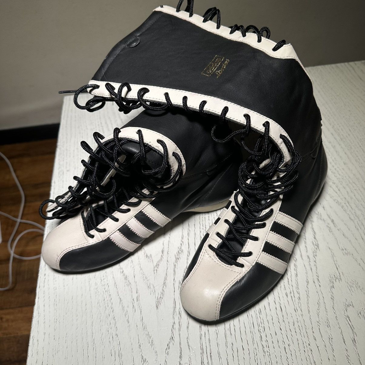 Adidas × Streetwear × Vintage Adidas santos boots 90s