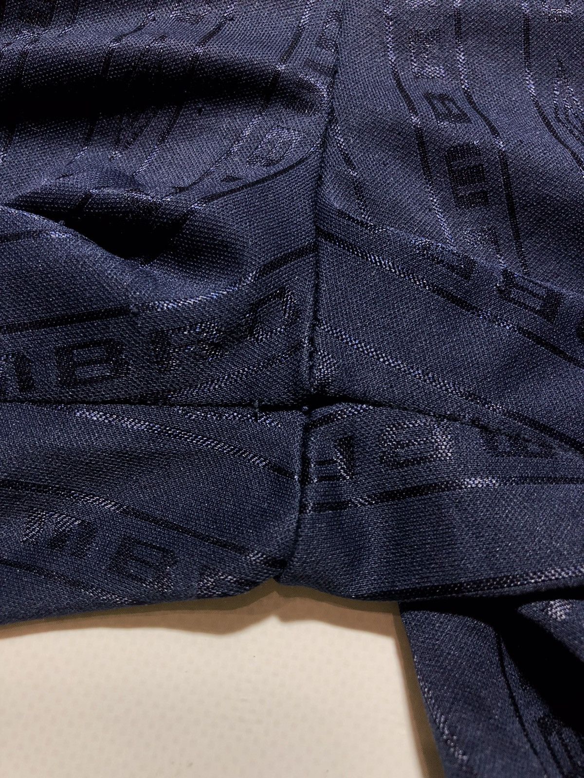 Umbro Vintage Umbro Monogram Shorts Size US 36 / EU 52 - 4 Thumbnail