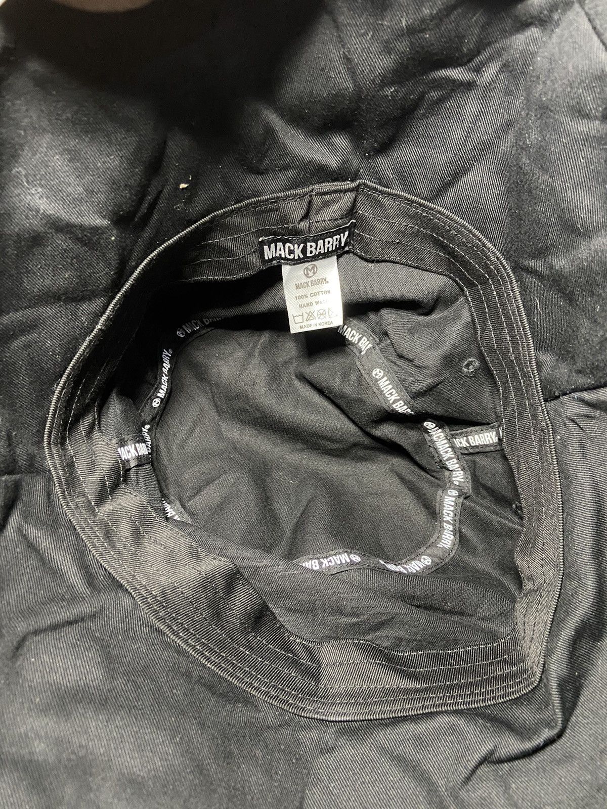 Japanese Brand MACK BARRY MACK LONG BUCKET HAT KOREAN STYLE MACK&MOTH Size ONE SIZE - 8 Thumbnail