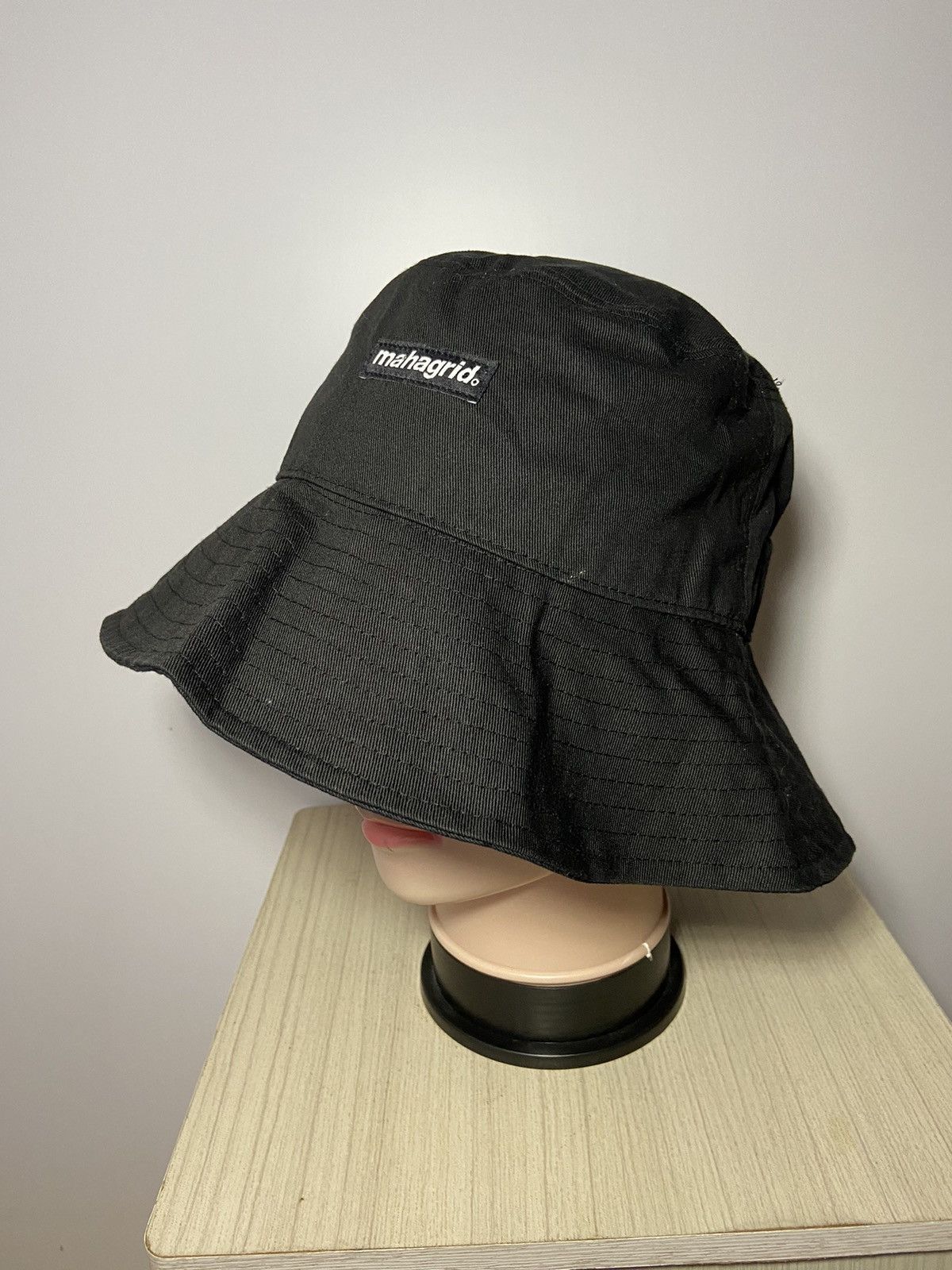 Japanese Brand MAHAGRID BASIC LOGO LONG BUCKET HAT Size ONE SIZE - 2 Thumbnail