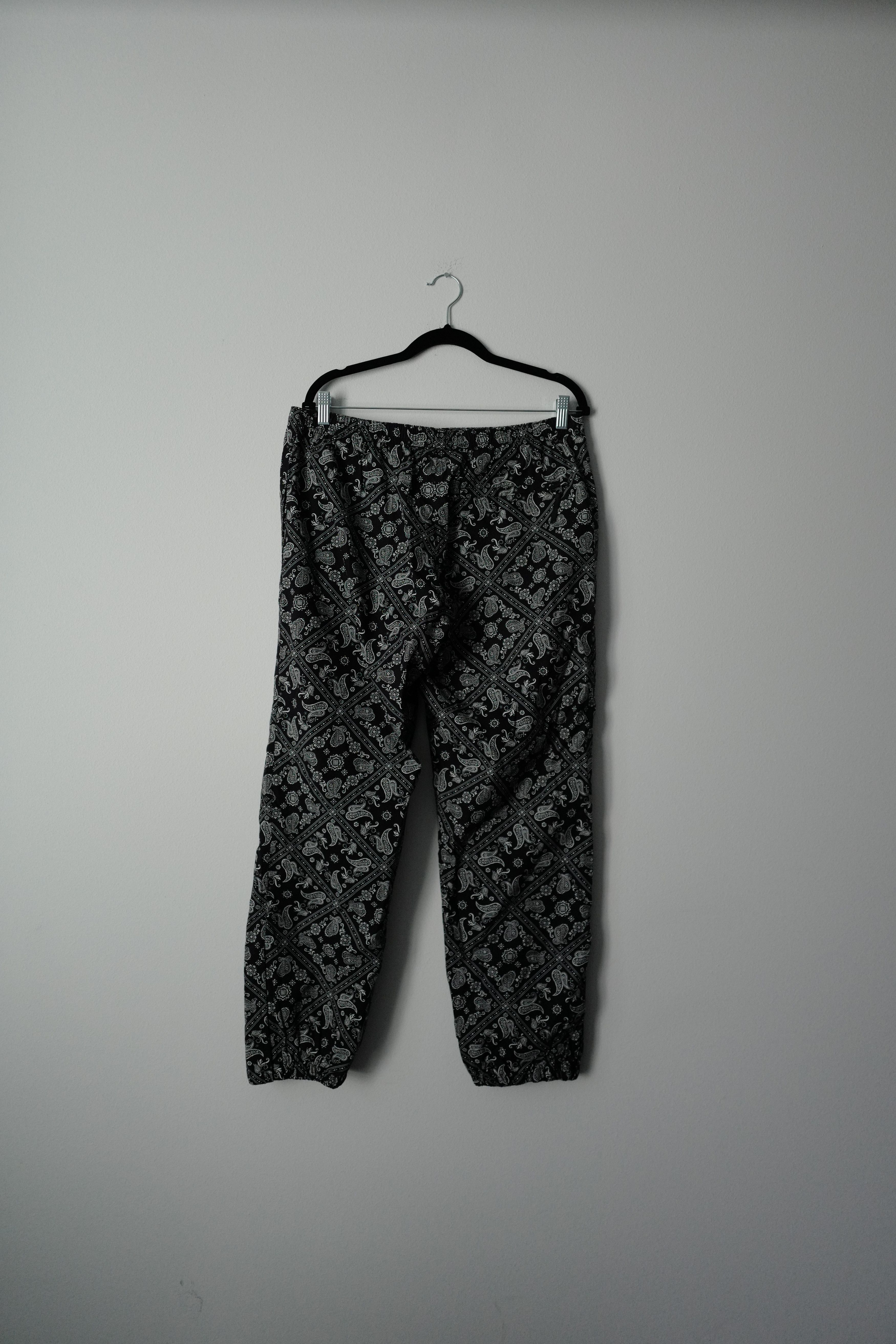 Supreme Bandana Track Pants (Black) Size US 32 / EU 48 - 4 Thumbnail