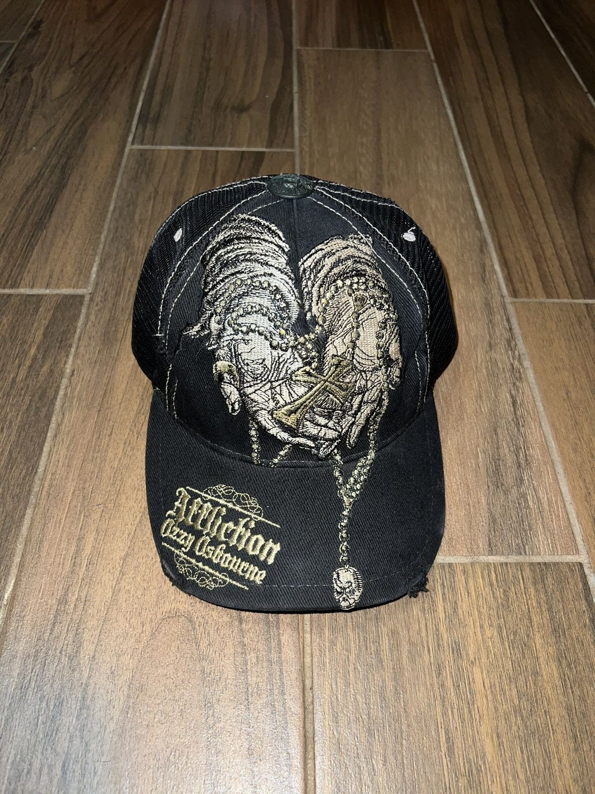 Affliction X Ozzy Osborne Vintage New Double Skull Brown Hat Adult OSFM Y2K Cap Ozzy Osbourne - Logo Flat Brim Trucker Hat – HYPER iCONiC main image 3