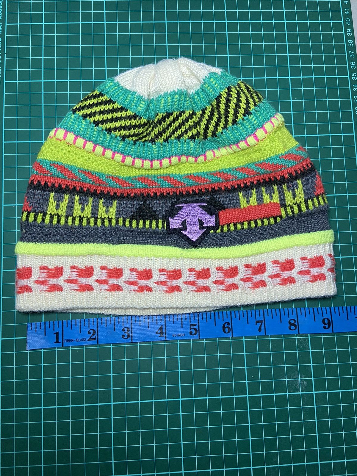 Descente DESCENTE COLOURFULL BEANIE SNOW HAT Size ONE SIZE - 8 Thumbnail