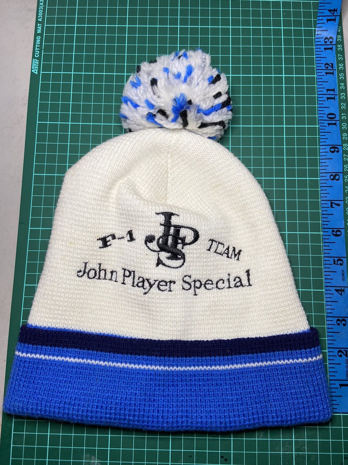 Japanese Brand × Vintage VINTAGE RARE F-1 JOHN PLAYER SPECIAL SNOW POM HAT Size ONE SIZE - 12 Thumbnail