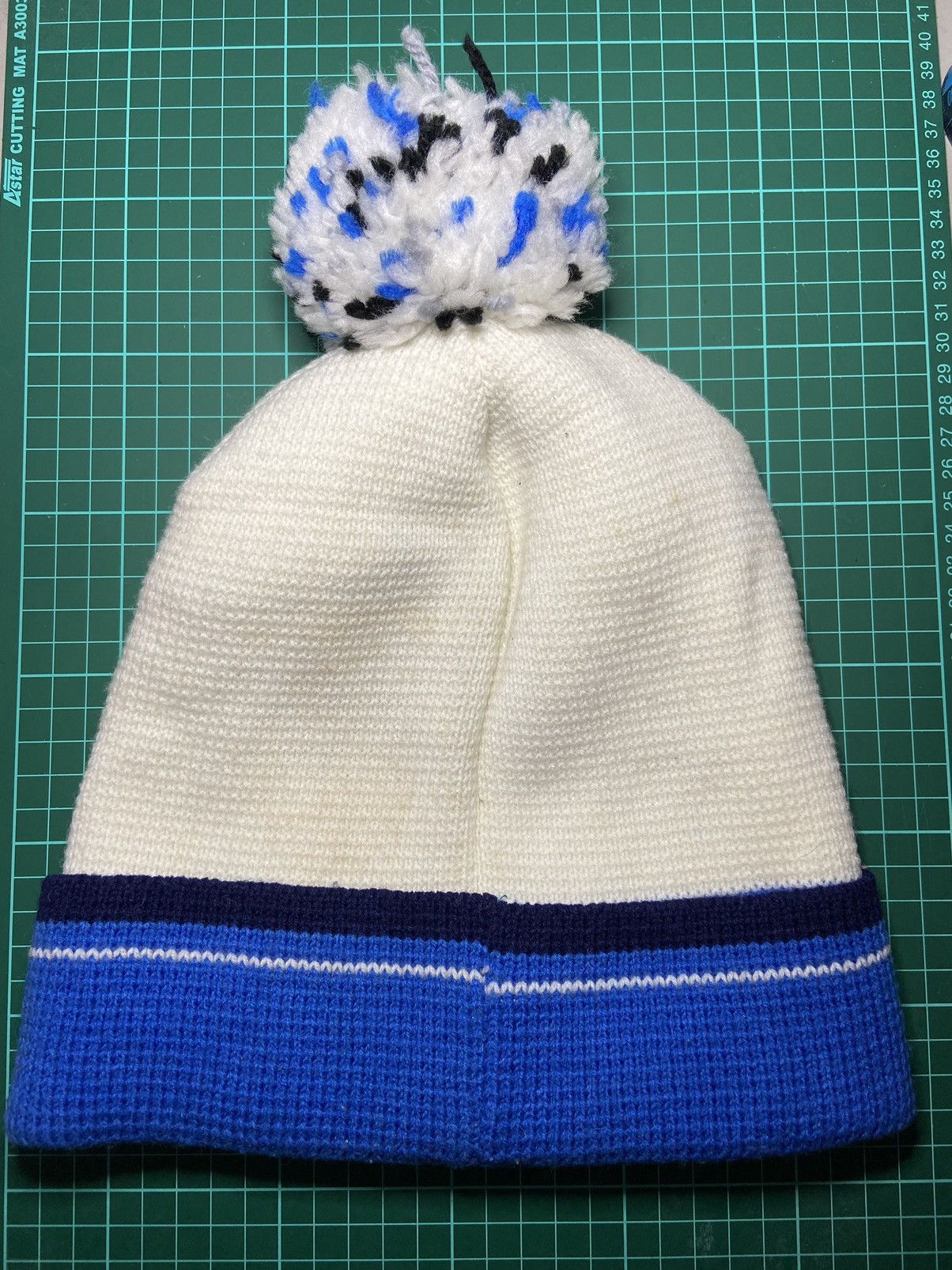 Japanese Brand × Vintage VINTAGE RARE F-1 JOHN PLAYER SPECIAL SNOW POM HAT Size ONE SIZE - 7 Thumbnail
