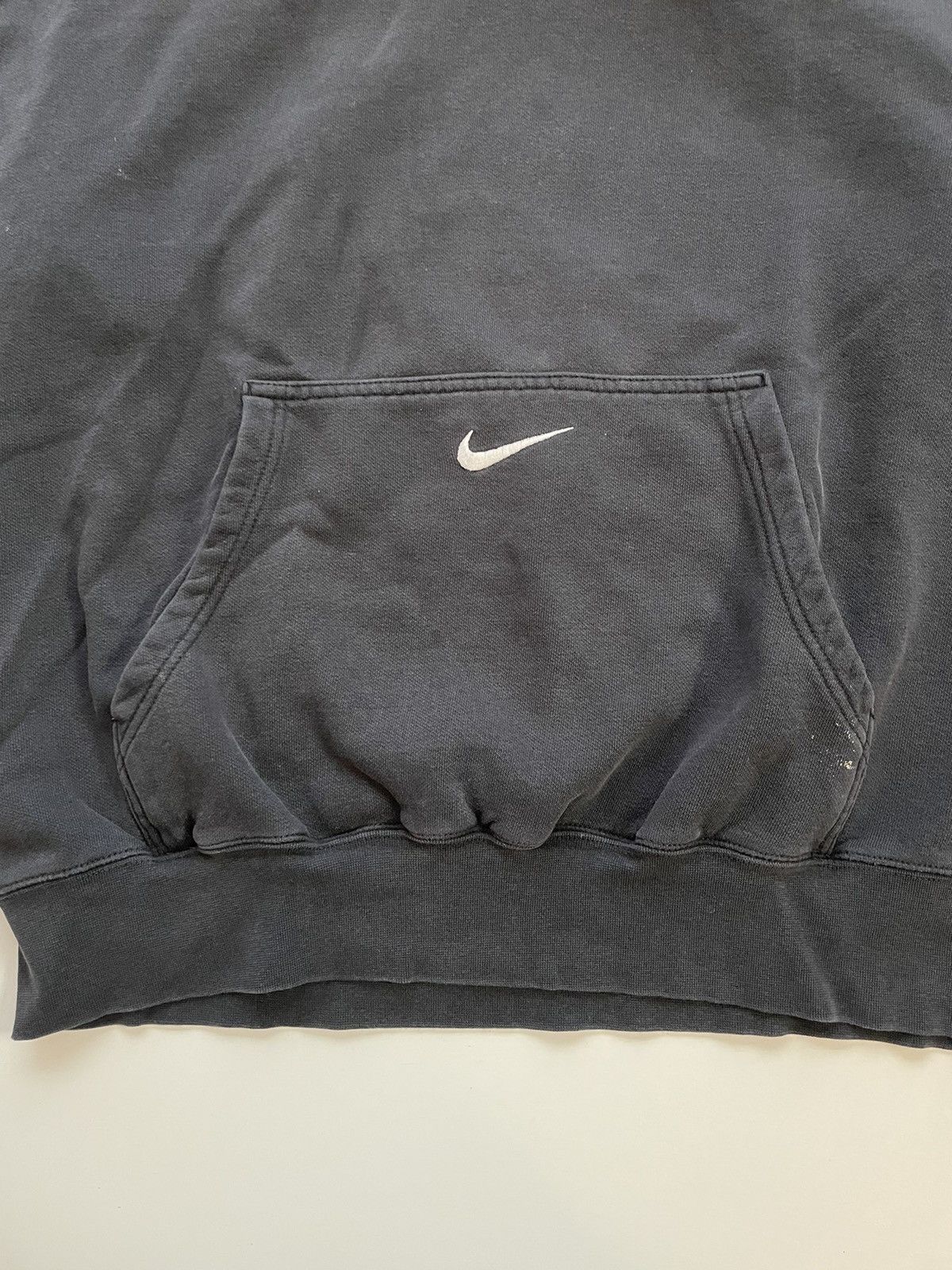 Nike Vintage Nike Middle Pocket Swoosh 90s Hoodie Black XL Hype Size US XL / EU 56 / 4 - 9 Thumbnail