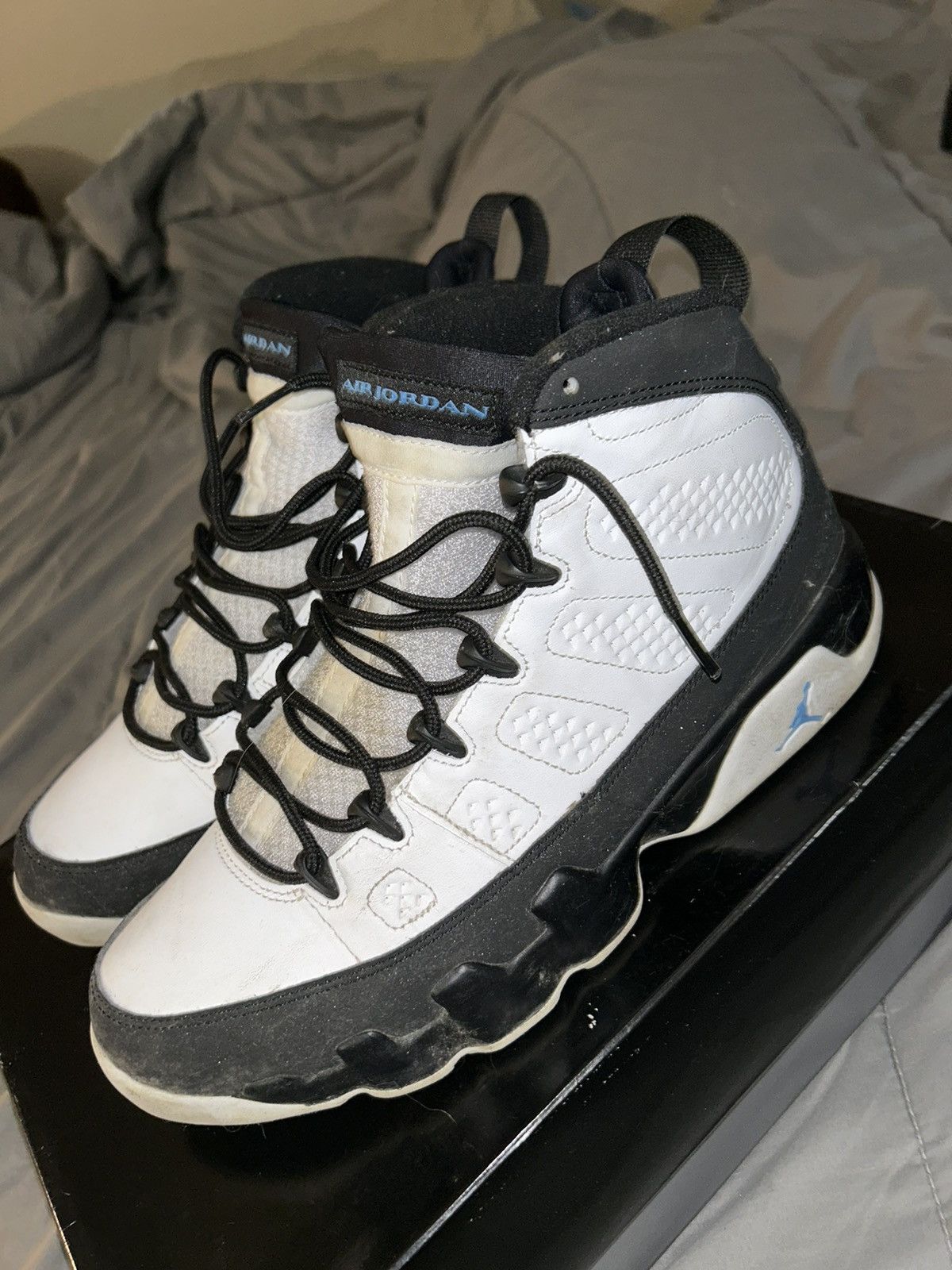 Air Jordan 9 University Blue
