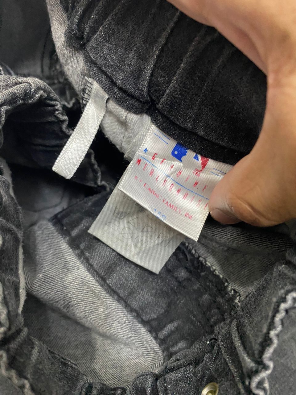 MLB 🔥VINTAGE NEW YORK YANKEES MLB BLACK FADED SHORT PANTS Size US 28 / EU 44 - 8 Thumbnail