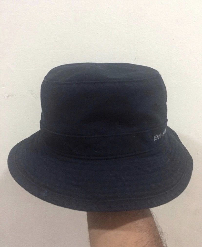 Jean-Michel Basquiat Jean Michel Basquiat X Uniqlo Bucket Hat Size ONE SIZE - 2 Thumbnail