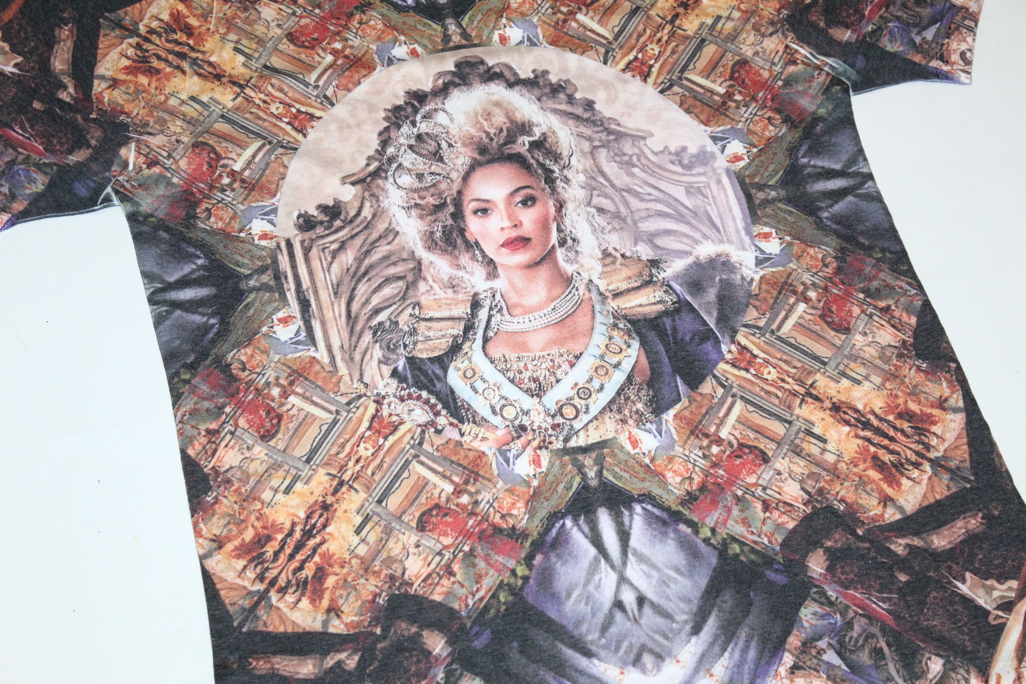 Beyonce Beyonce all over graphic t-shirt Size US M / EU 48-50 / 2 - 2 Thumbnail