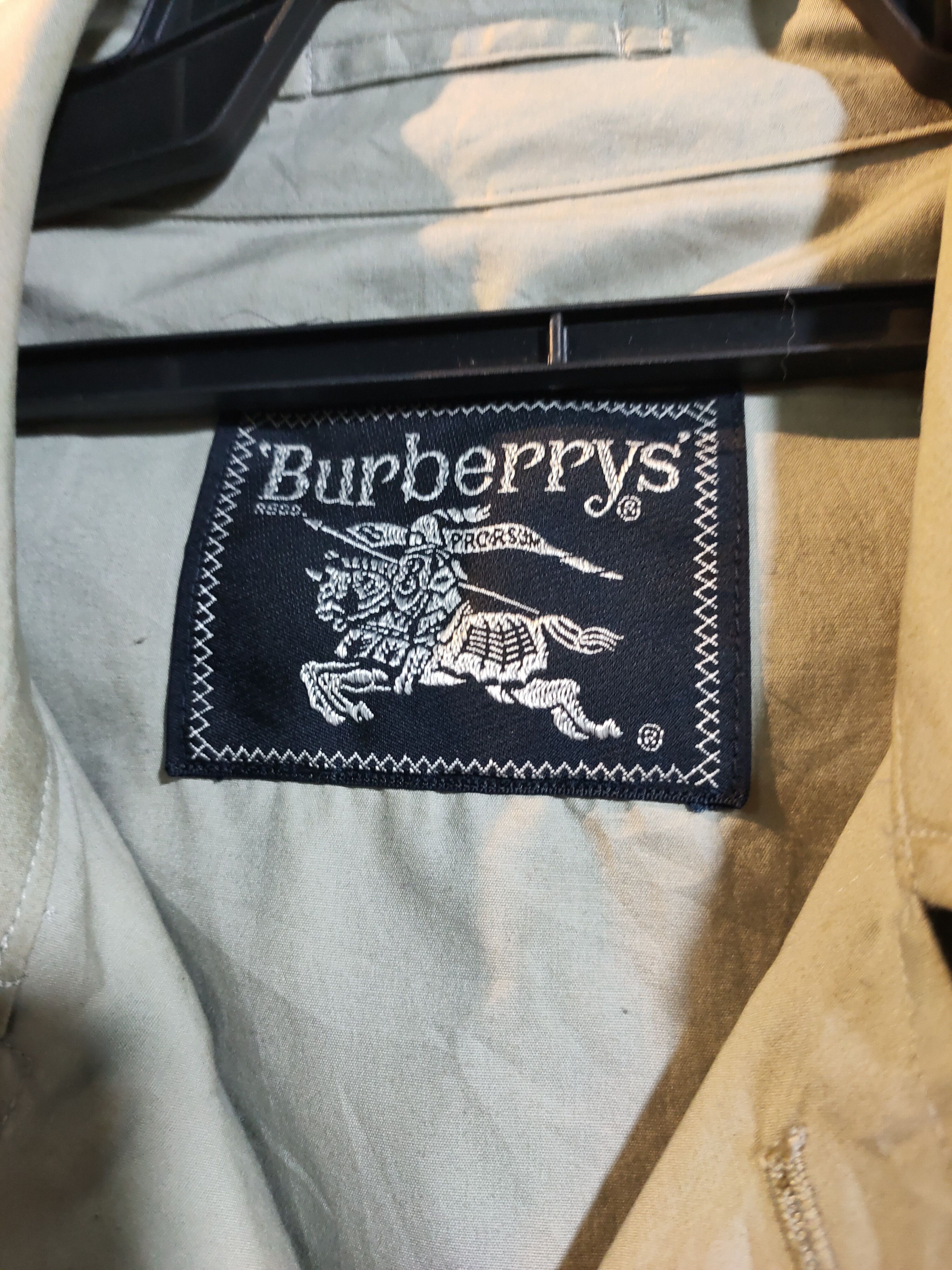 Burberry Burberry London vintage tranch coat zipper jacket Size US L / EU 52-54 / 3 - 4 Thumbnail