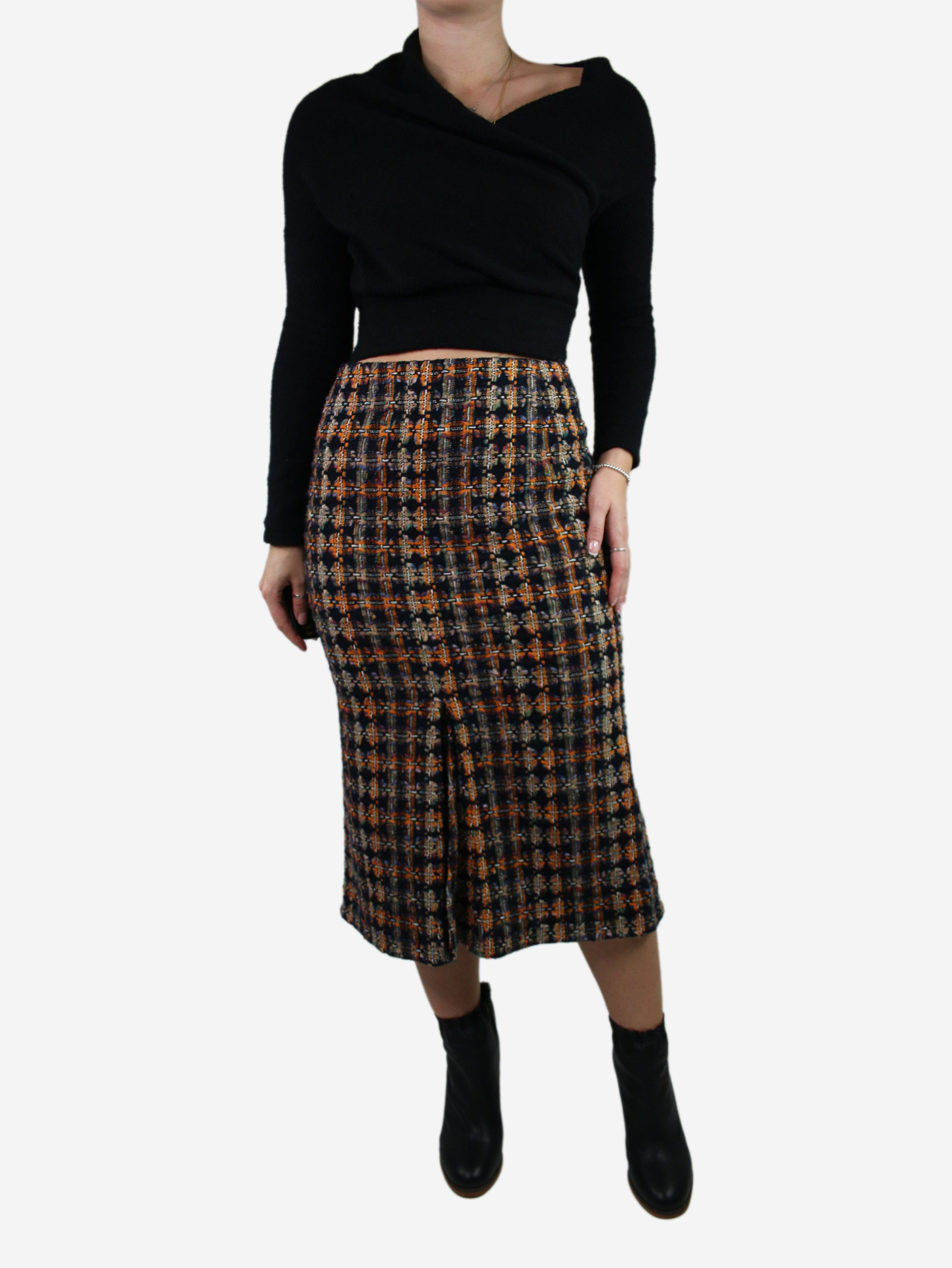 Black long-sleeved top - size S