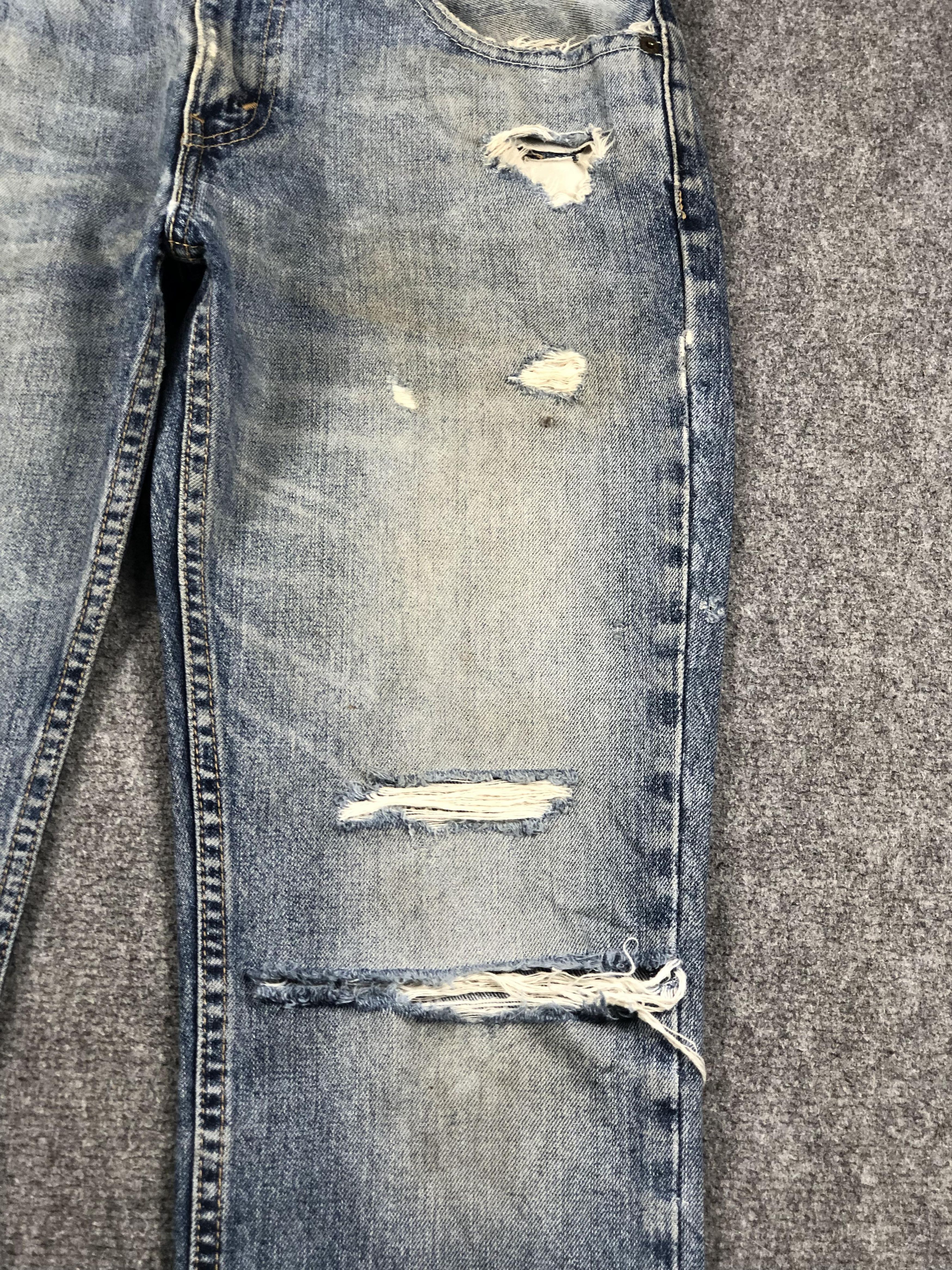 Levi's Vintage Distressed Levis 511 Faded Blue Jeans DP2274 Size US 32 / EU 48 - 11 Thumbnail