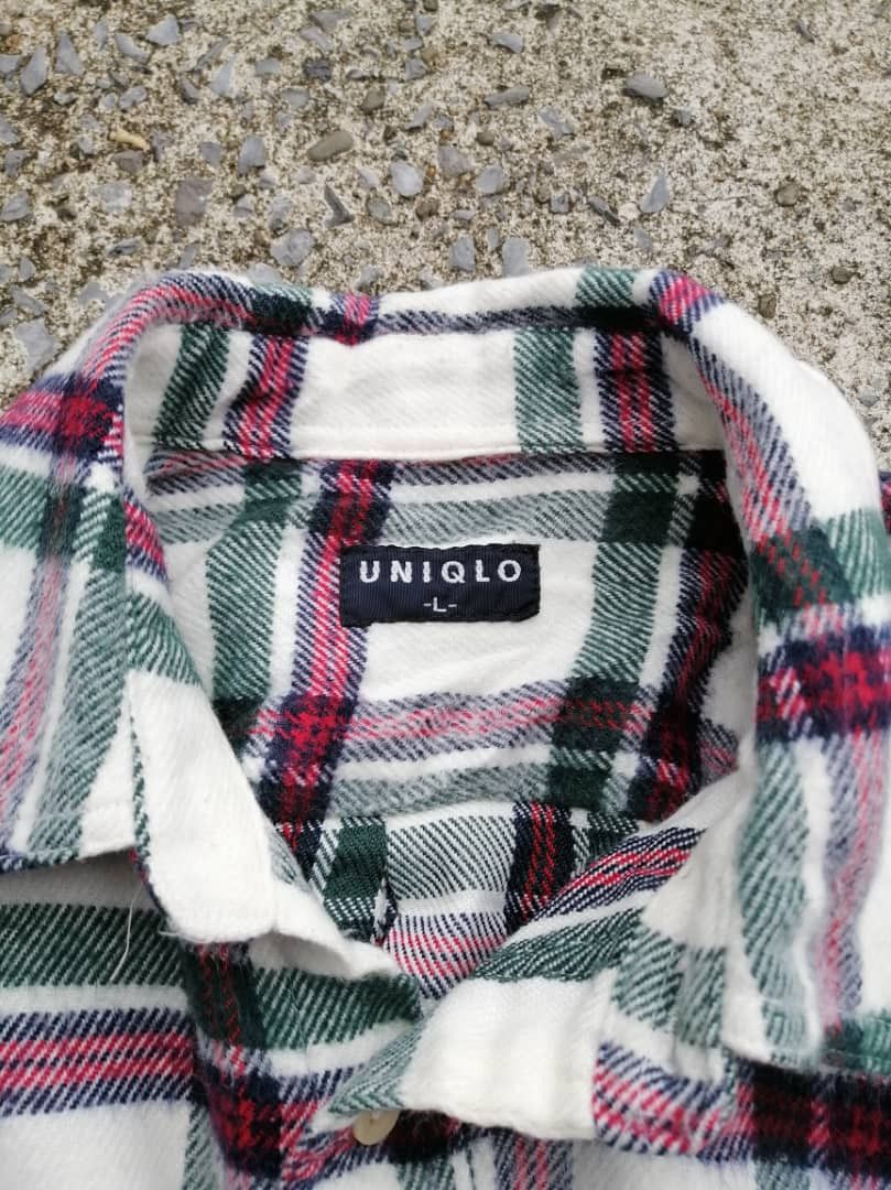 Flannel × Uniqlo Uniqlo Flannel Longsleeve Buttons Shirt Size US L / EU 52-54 / 3 - 6 Thumbnail