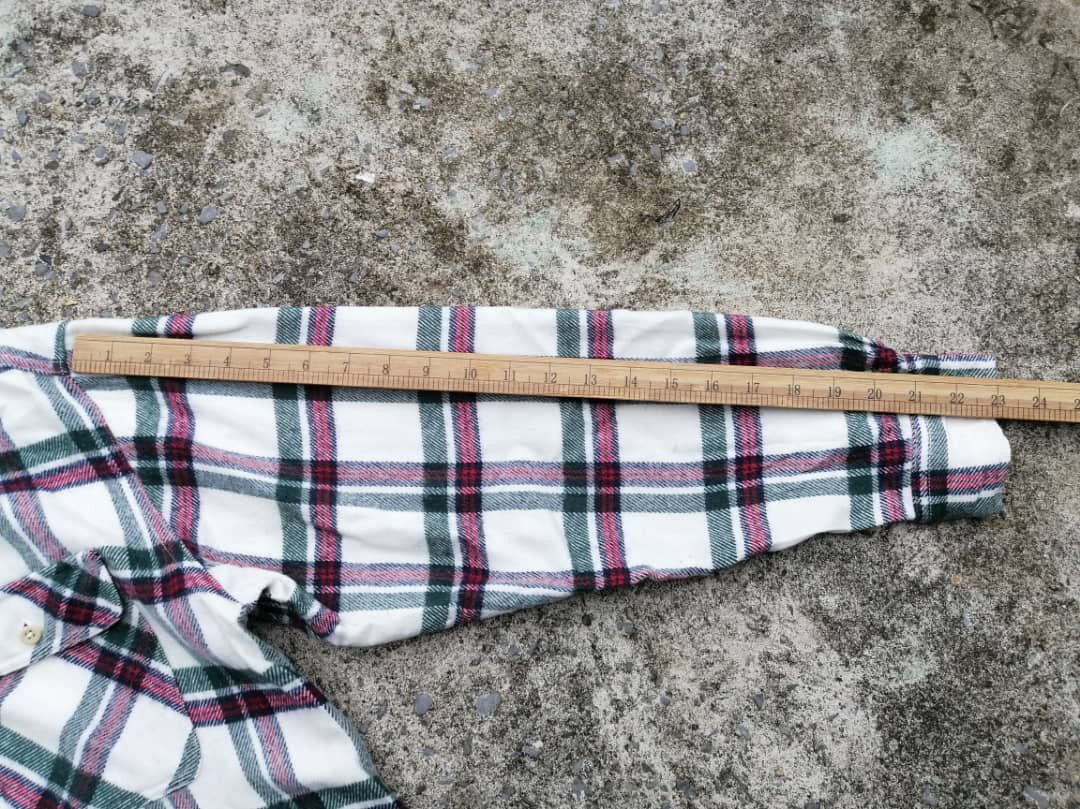 Flannel × Uniqlo Uniqlo Flannel Longsleeve Buttons Shirt Size US L / EU 52-54 / 3 - 4 Thumbnail