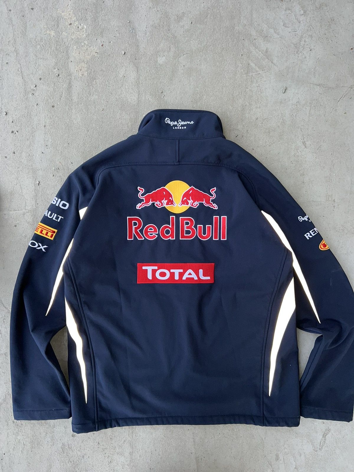 Pepe Jeans Vintage Red Bull Racing Jacket Infiniti Jeans Size US L / EU 52-54 / 3 - 4 Thumbnail