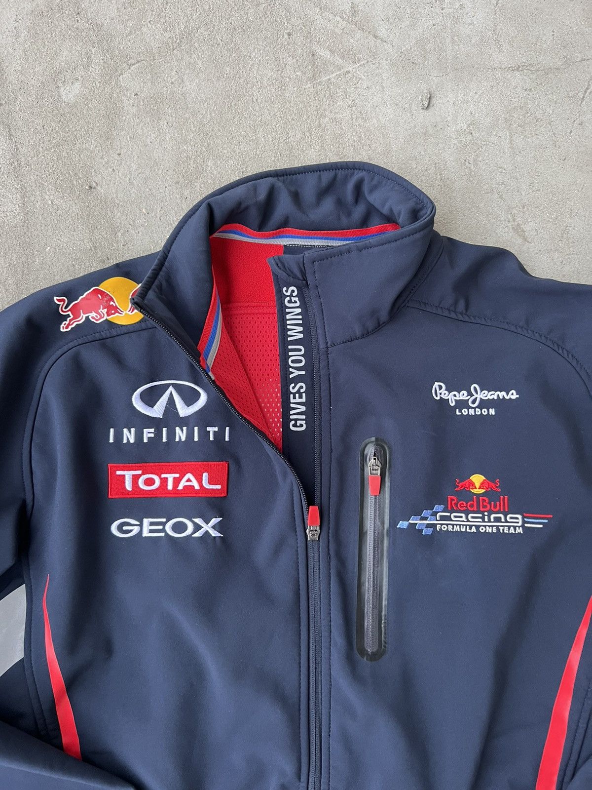 Pepe Jeans Vintage Red Bull Racing Jacket Infiniti Jeans Size US L / EU 52-54 / 3 - 12 Thumbnail