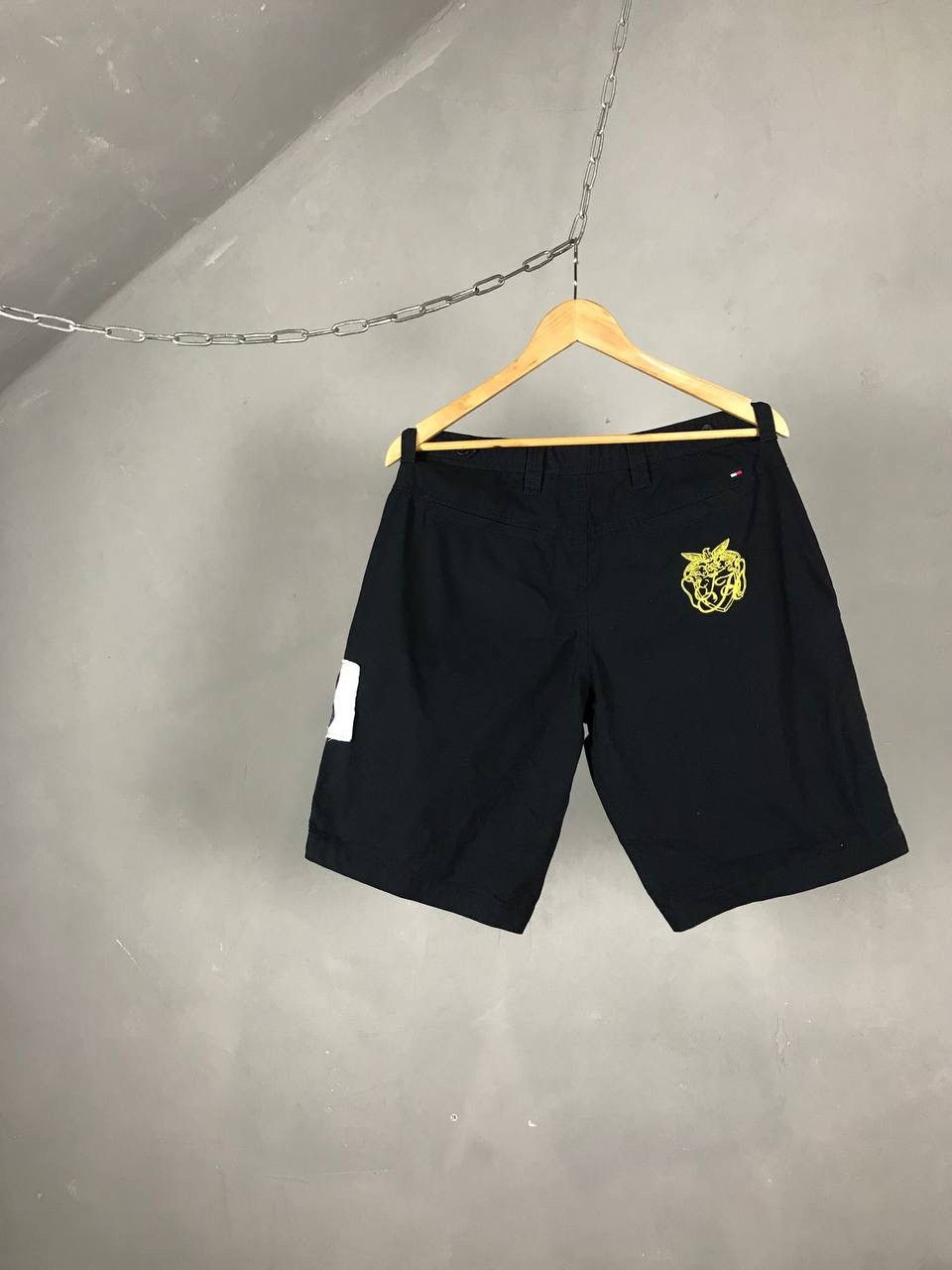 Tommy Hilfiger Tommy Hilfiger luxury streetwear navy blue short Size US 32 / EU 48 - 8 Thumbnail