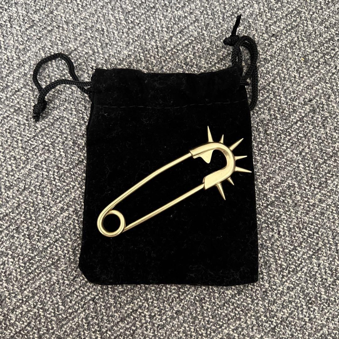 『Ground Y × CHAINSAW MAN PIN』 Yohji Yamamoto Ground Y Chainsaw man pin | Grailed