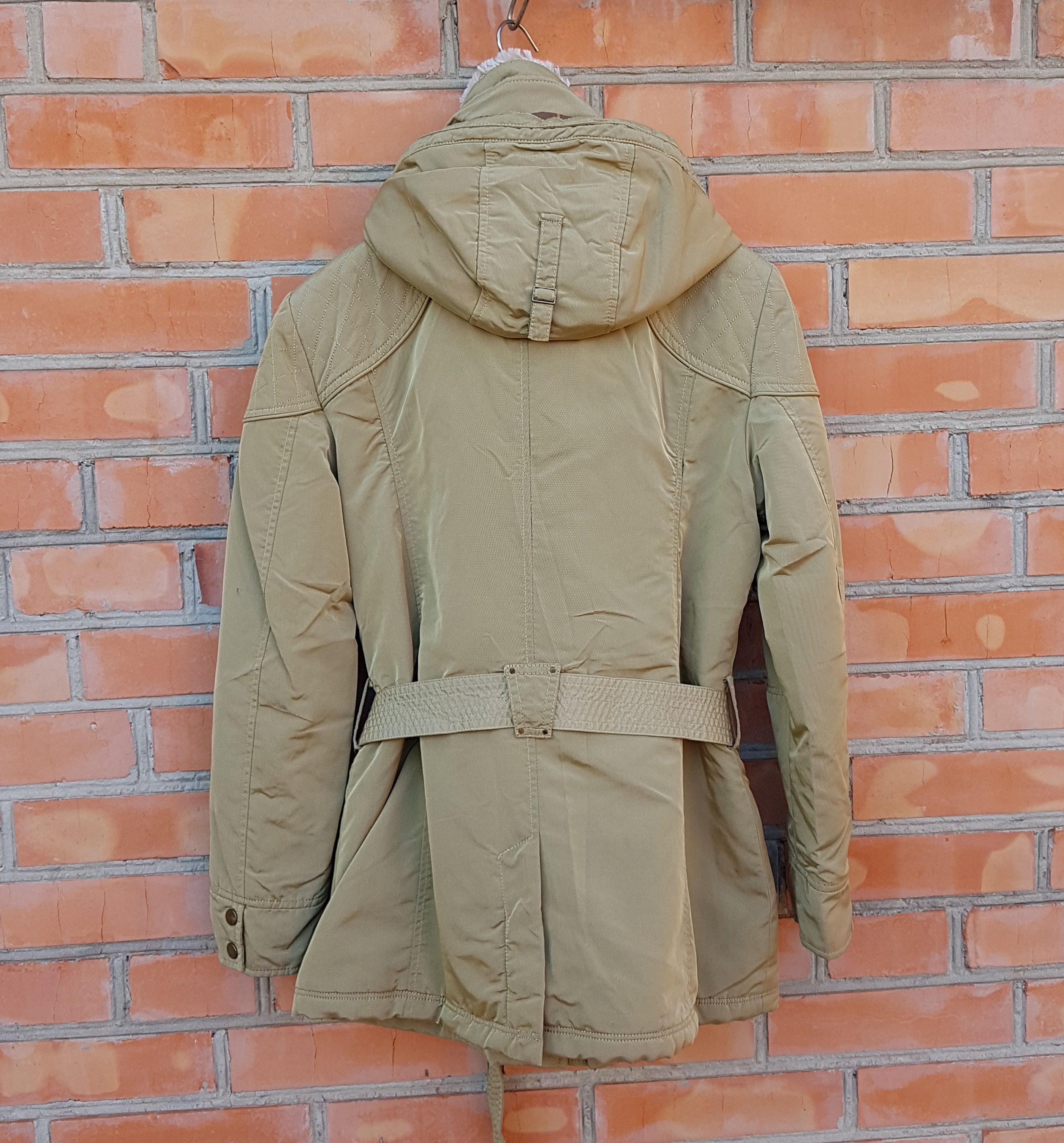 Barbour × Vintage Barbour Women's Outlaw Insulated Belted Jacket Size L / US 10 / IT 46 - 6 Thumbnail