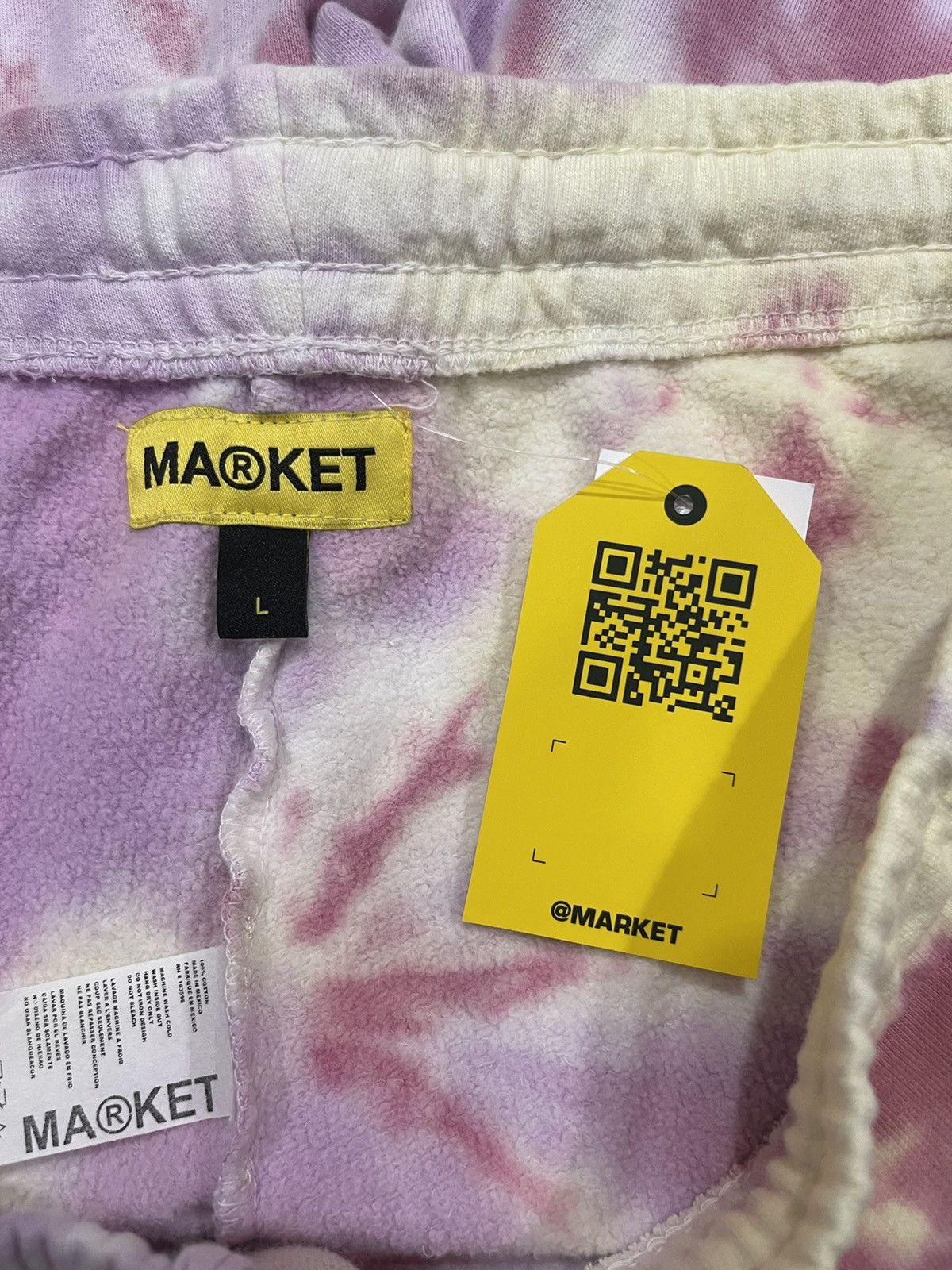 Market Boarder Arc Tie shops Dye Shorts -(Size XL)