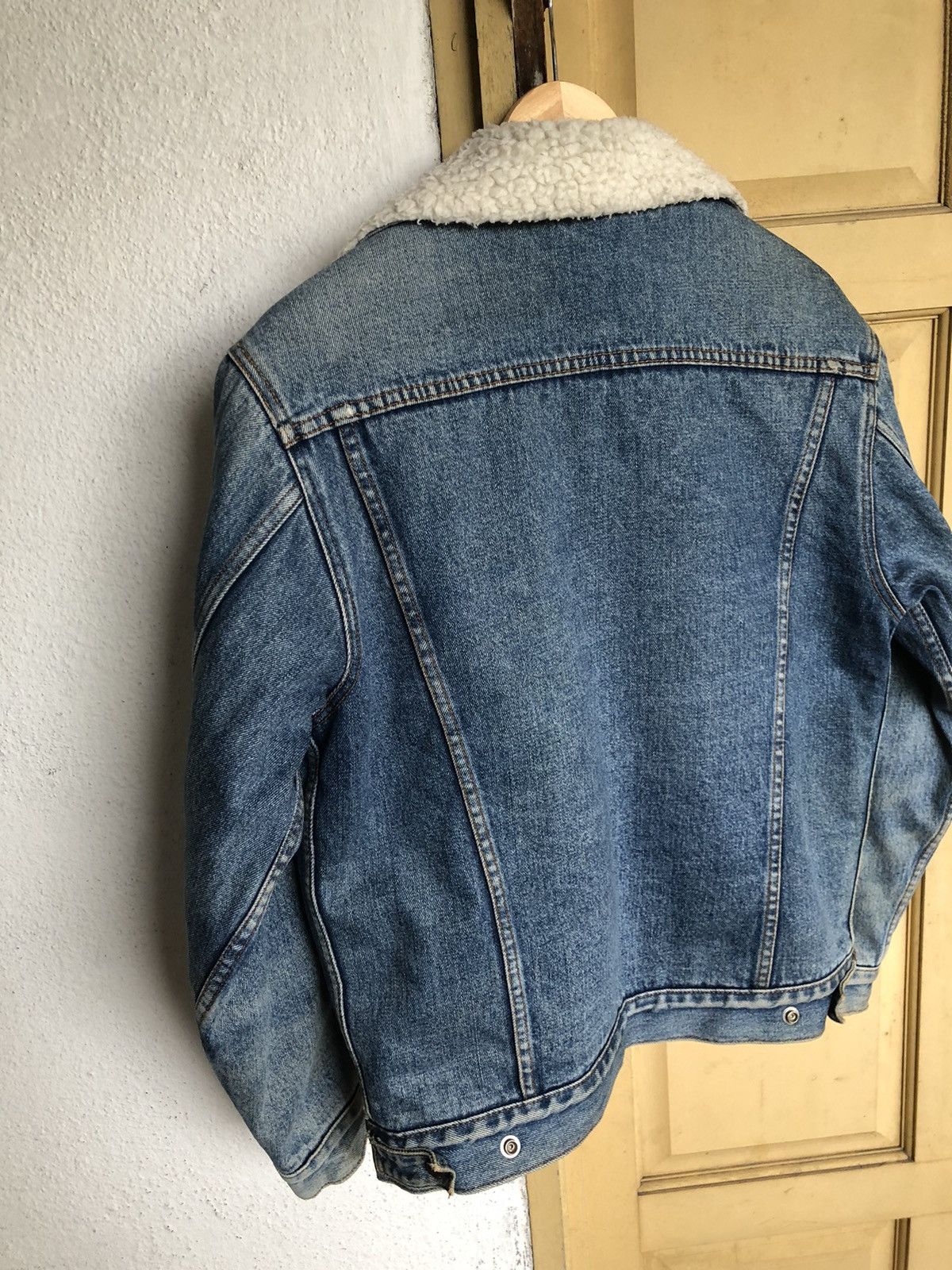 Levi's Vintage Levis Sherpa Distressed Colour Trucker Denim Jackets Size US L / EU 52-54 / 3 - 20 Thumbnail