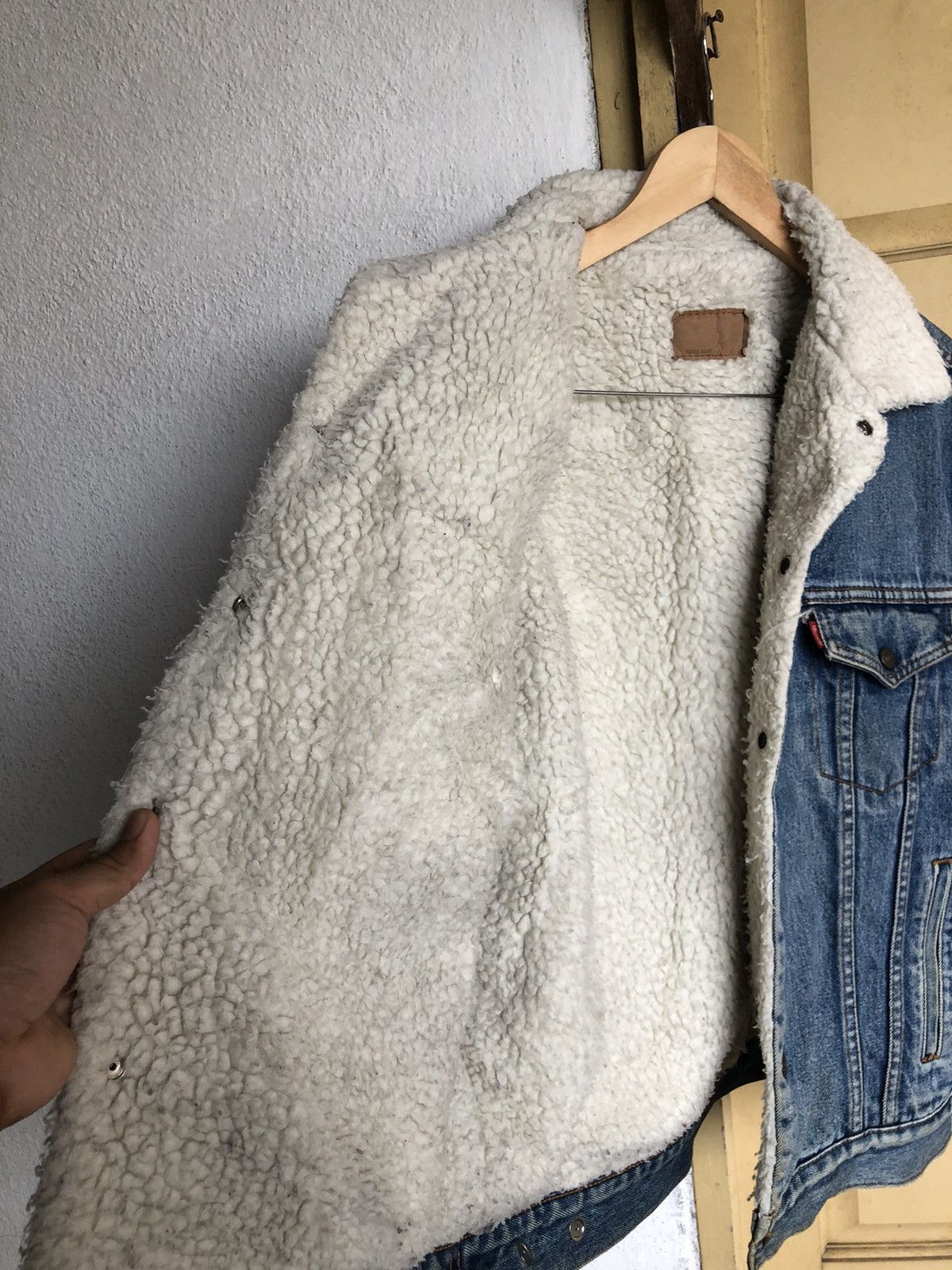 Levi's Vintage Levis Sherpa Distressed Colour Trucker Denim Jackets Size US L / EU 52-54 / 3 - 21 Thumbnail