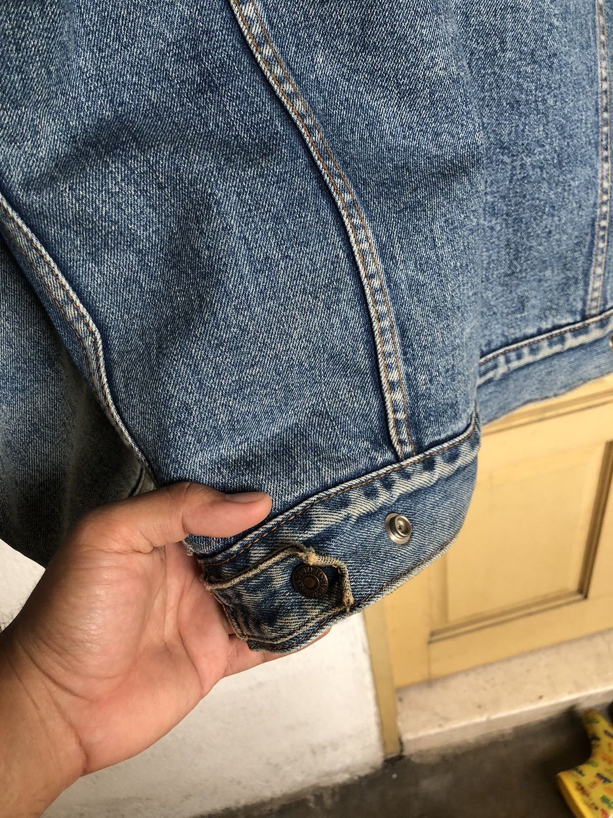 Levi's Vintage Levis Sherpa Distressed Colour Trucker Denim Jackets Size US L / EU 52-54 / 3 - 19 Thumbnail
