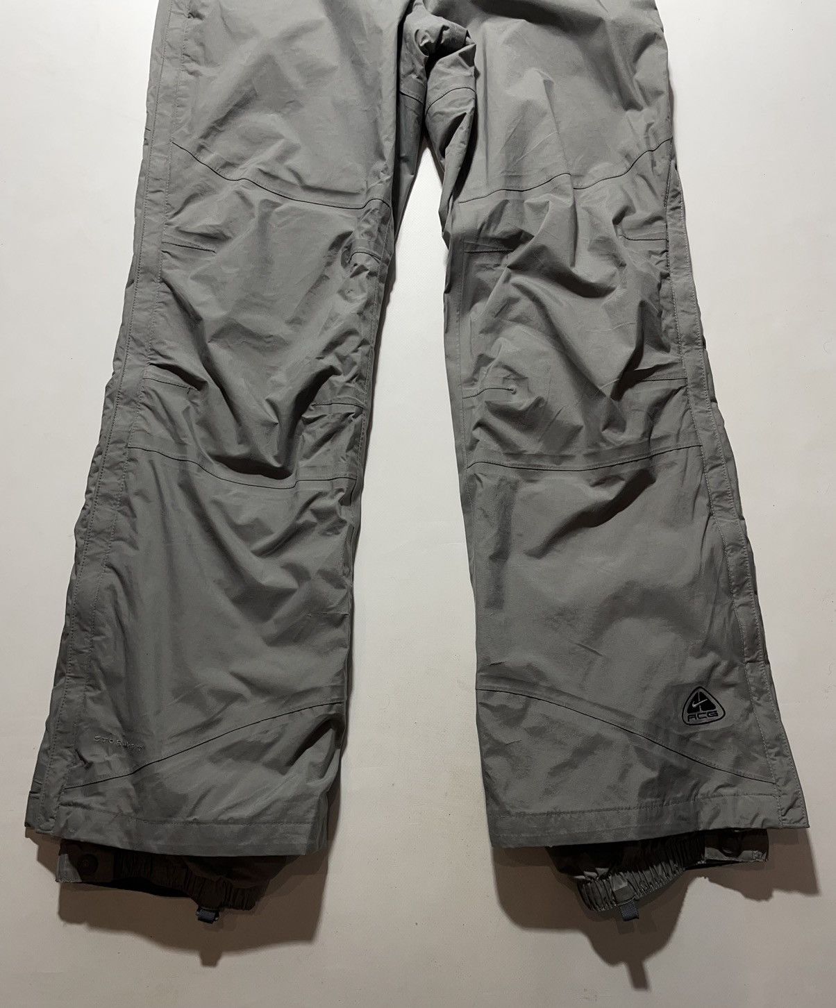Nike Vintage Nike Acg Women’s Snowboard/Ski Pants Size 30" / US 8 / IT 44 - 4 Thumbnail