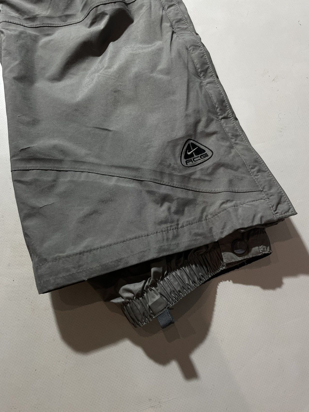 Nike Vintage Nike Acg Women’s Snowboard/Ski Pants Size 30" / US 8 / IT 44 - 11 Thumbnail
