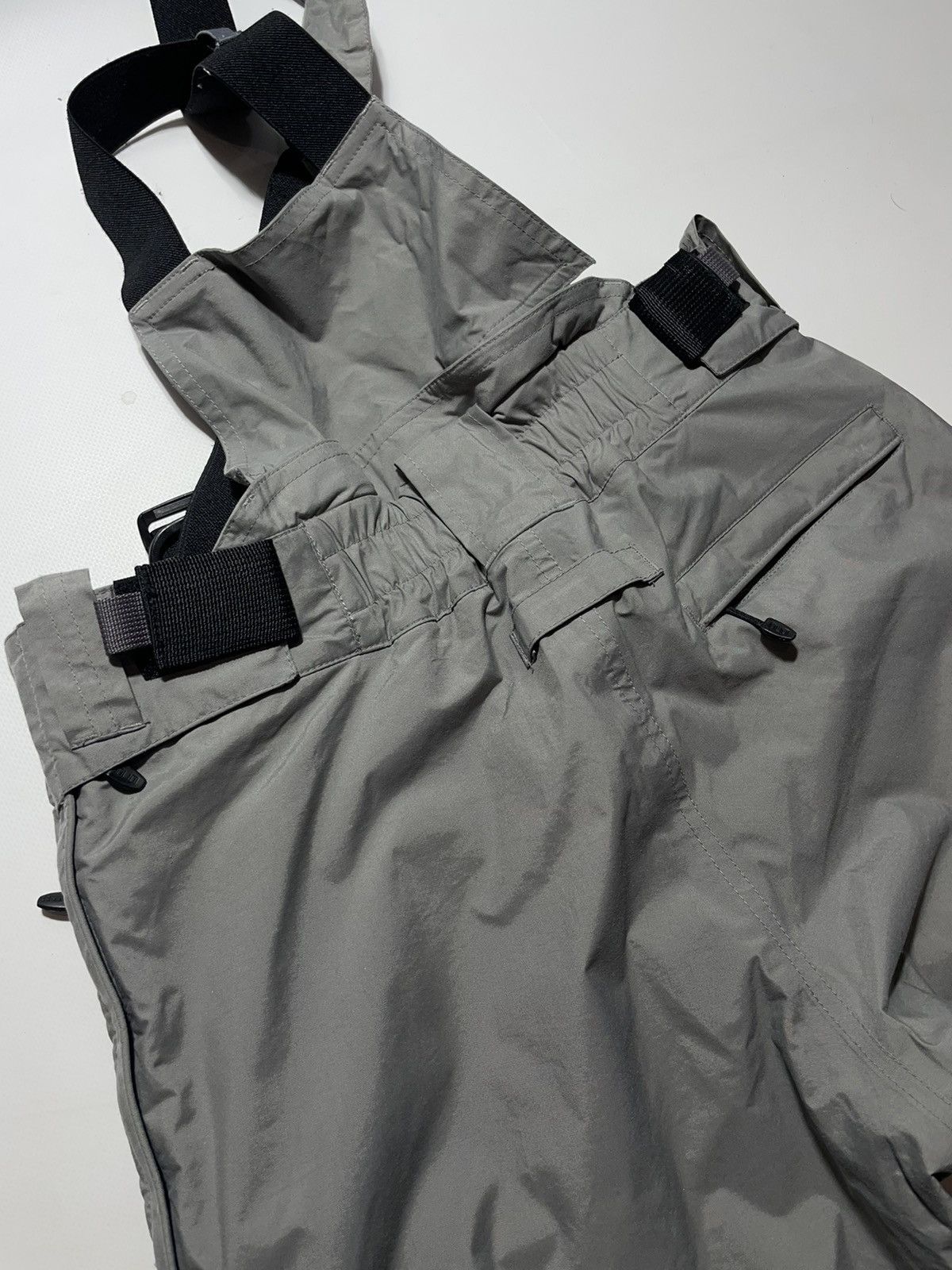 Nike Vintage Nike Acg Women’s Snowboard/Ski Pants Size 30" / US 8 / IT 44 - 10 Thumbnail