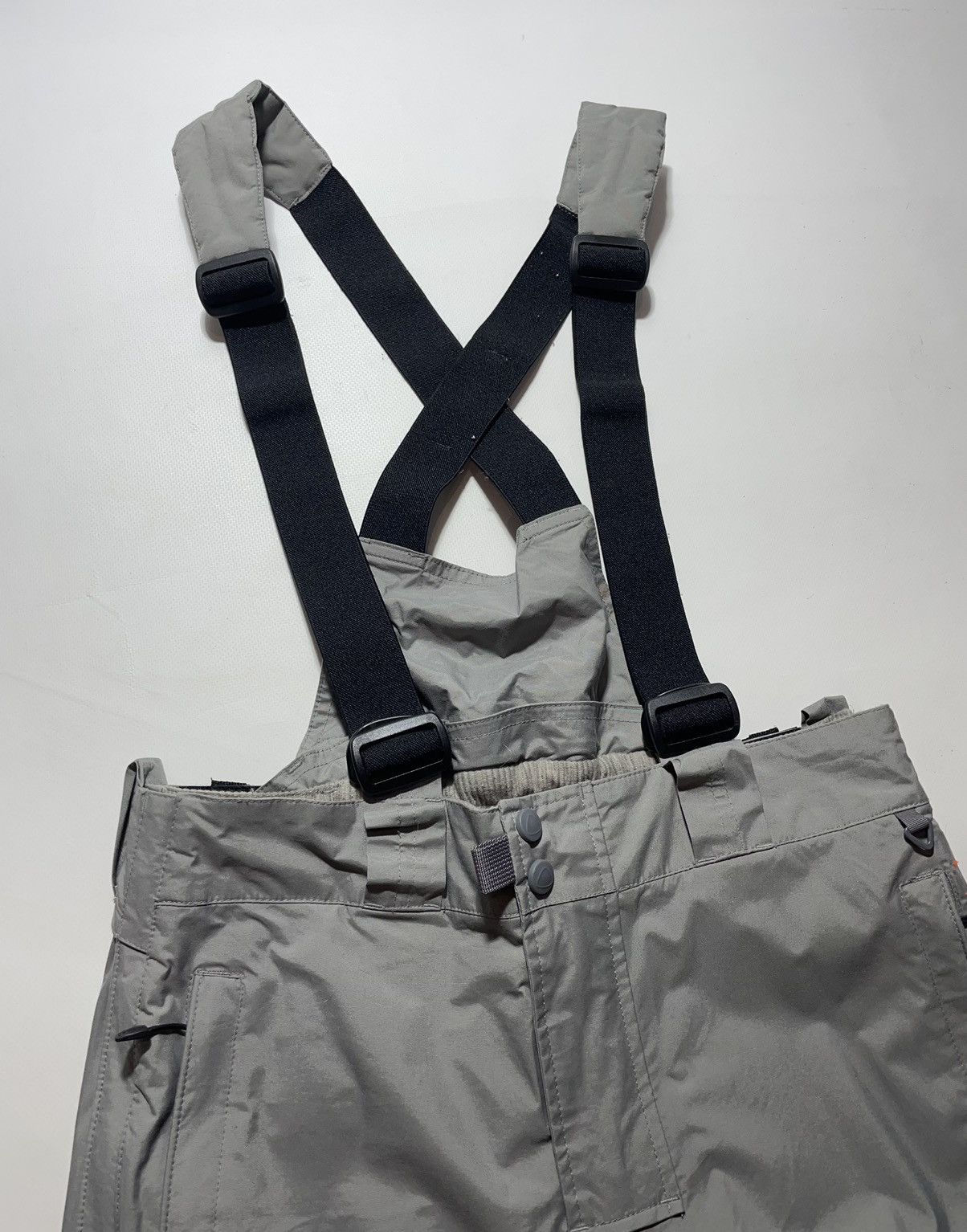 Nike Vintage Nike Acg Women’s Snowboard/Ski Pants Size 30" / US 8 / IT 44 - 3 Thumbnail