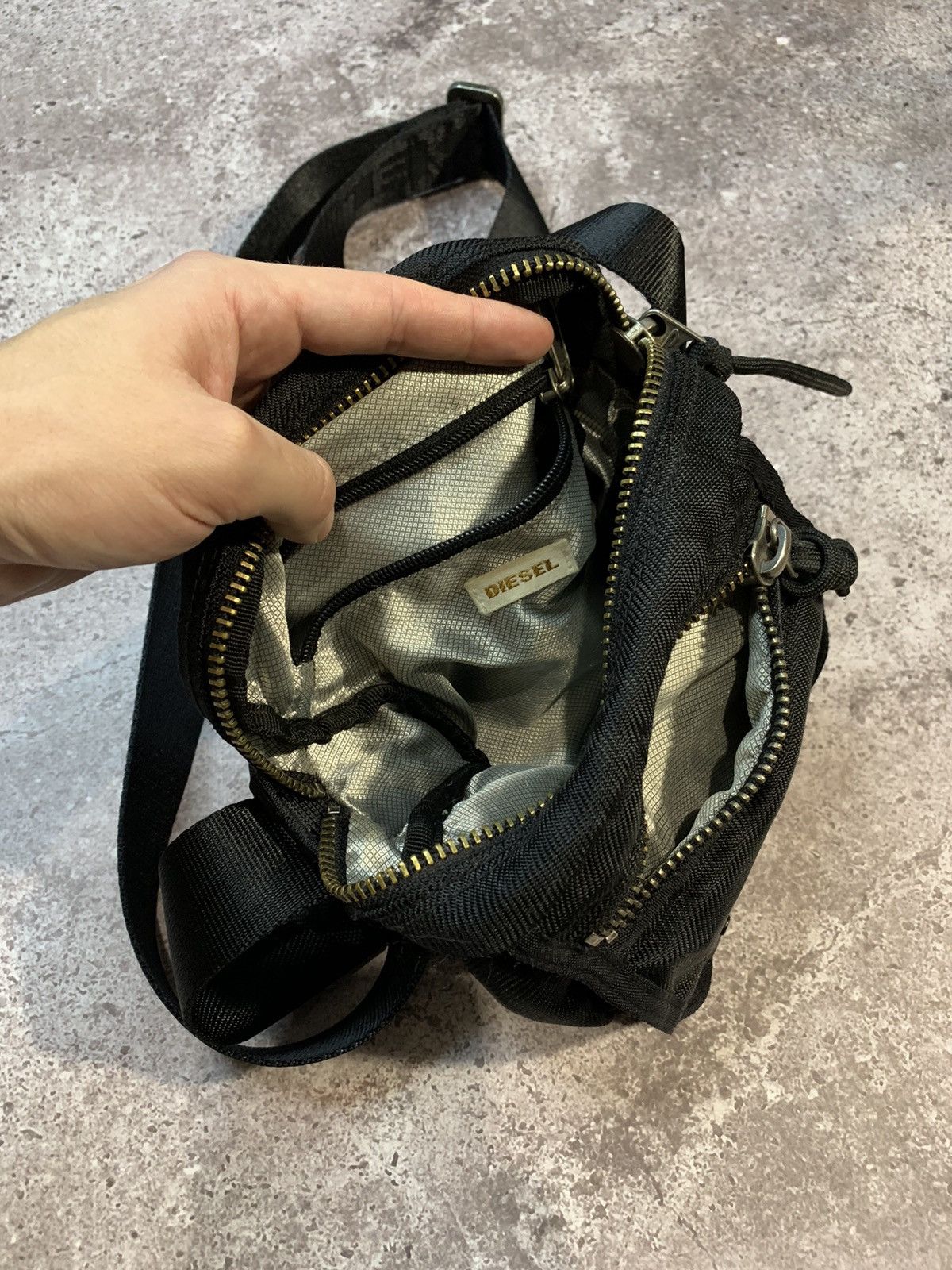 Diesel × Vintage Vintage Diesel Military CrossBody Messenger Bag Size ONE SIZE - 4 Thumbnail