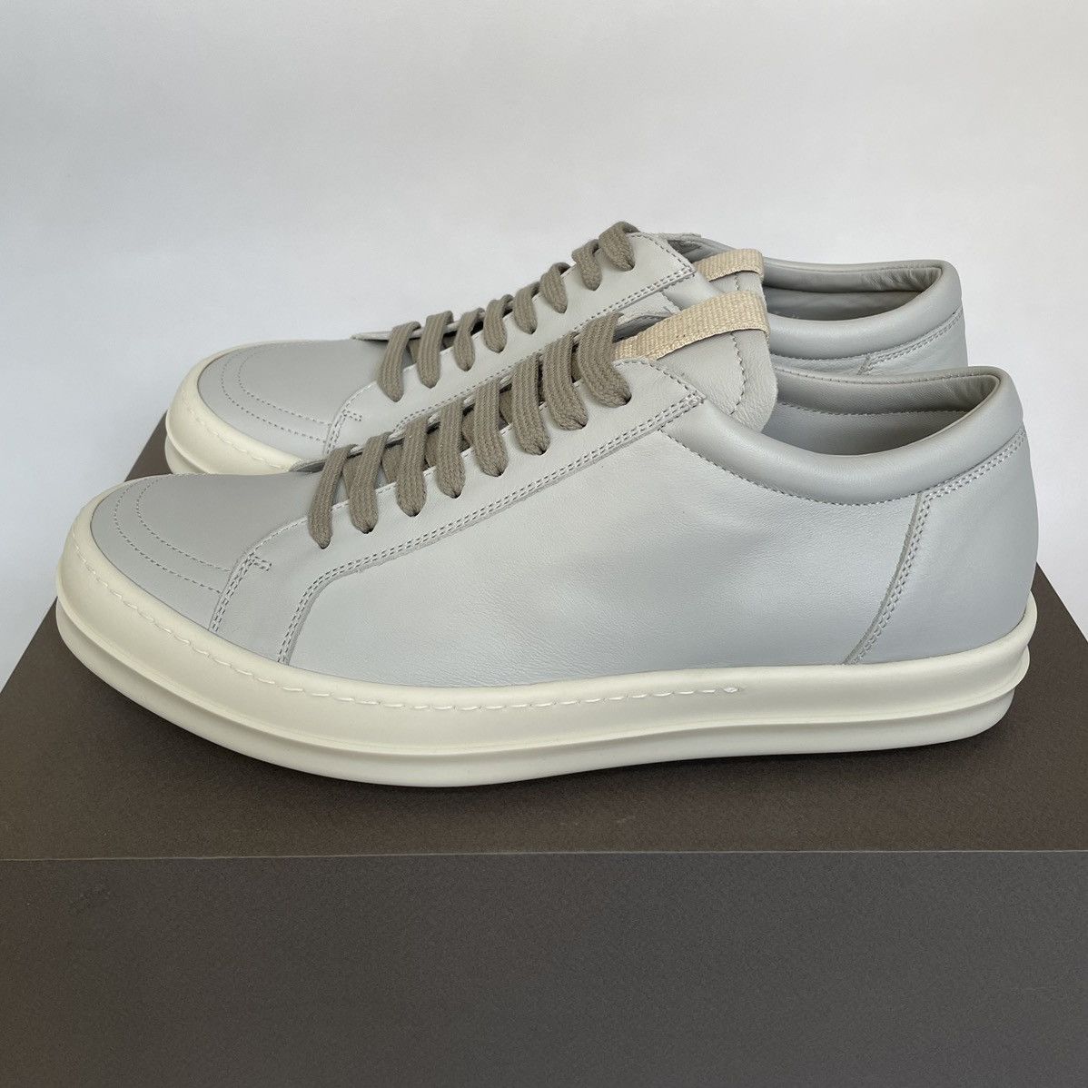 Rick Owens Oyster/Milk Leather ‘Vintage Sneakers’ Size US 10 / EU 43 - 14 Thumbnail
