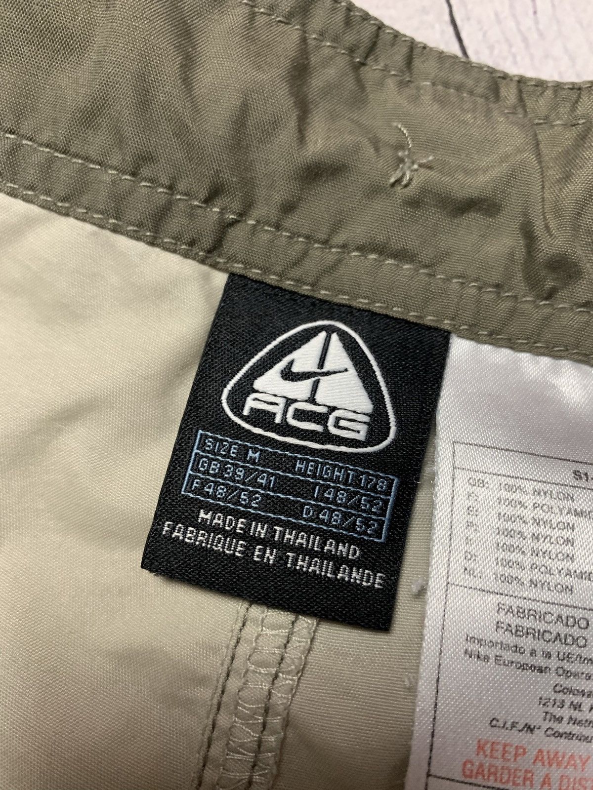 Vintage Vintage Nike ACG cargo pants size M Size US 32 / EU 48 - 7 Thumbnail