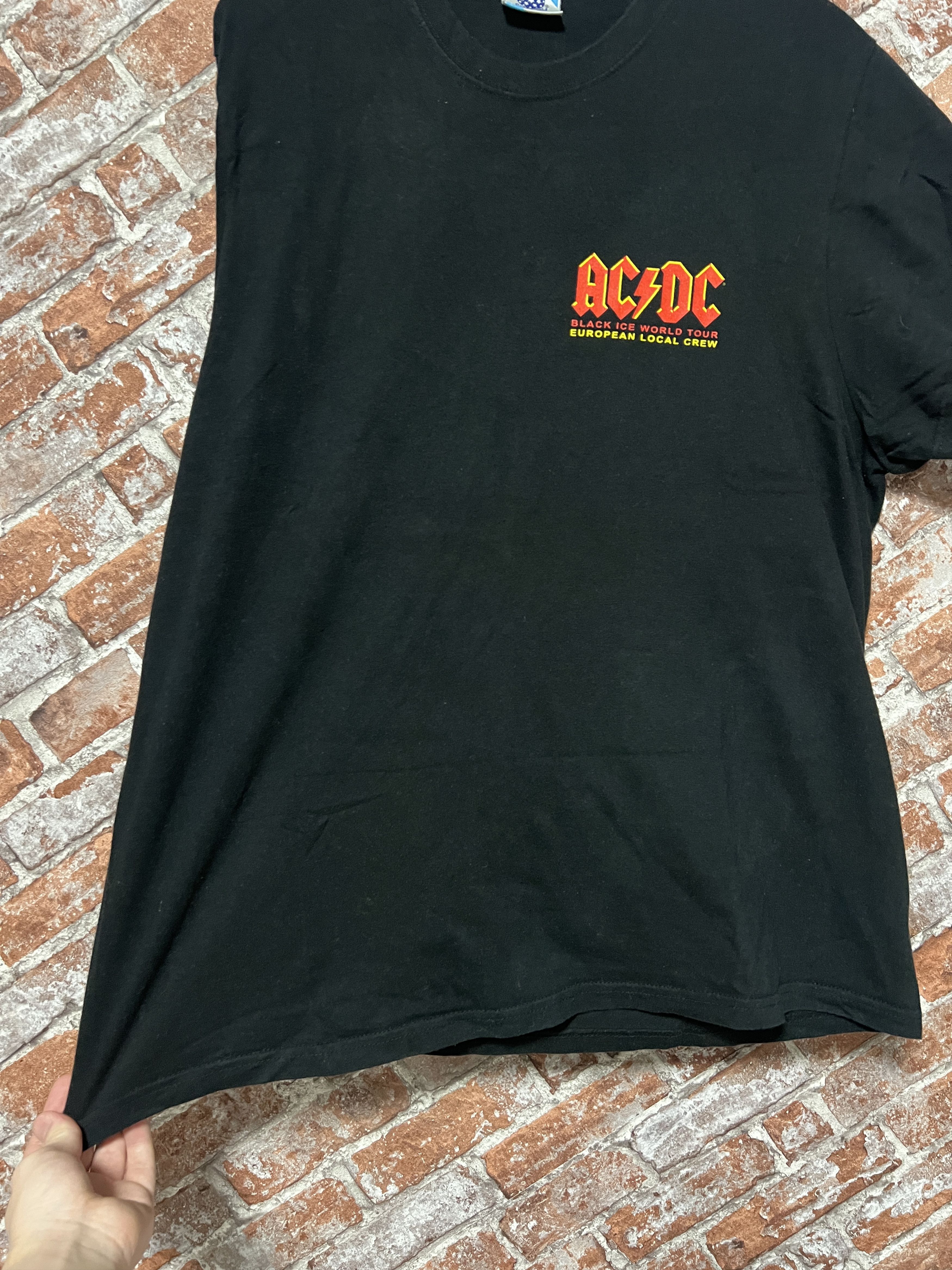 Band Tees Vintage 2000s AC/DC Black Ice Rock Band tour T-shirt Size US XL / EU 56 / 4 - 6 Thumbnail