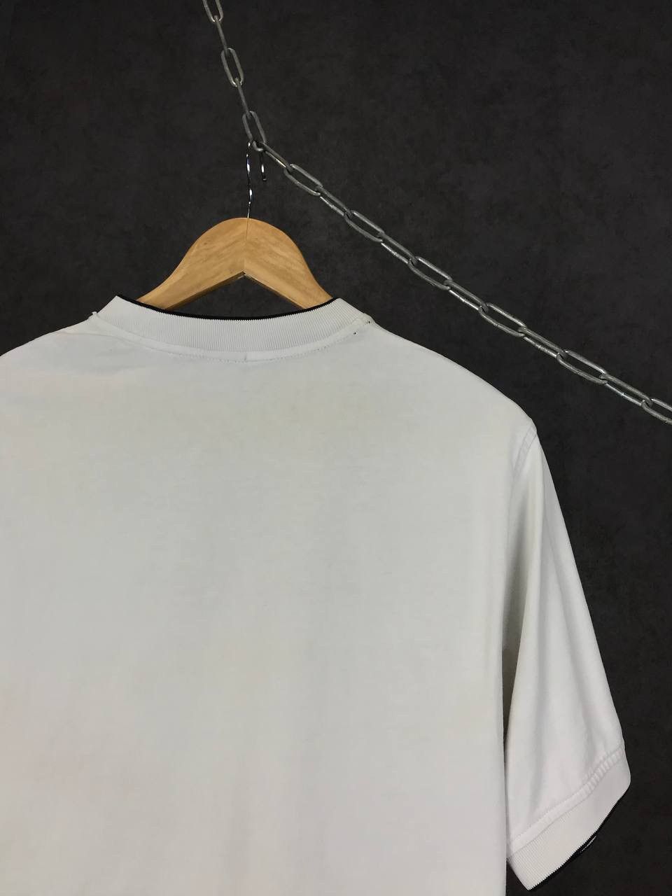 Vintage Nike swoosh streetwear vintage center logo tee Size US L / EU 52-54 / 3 - 7 Thumbnail