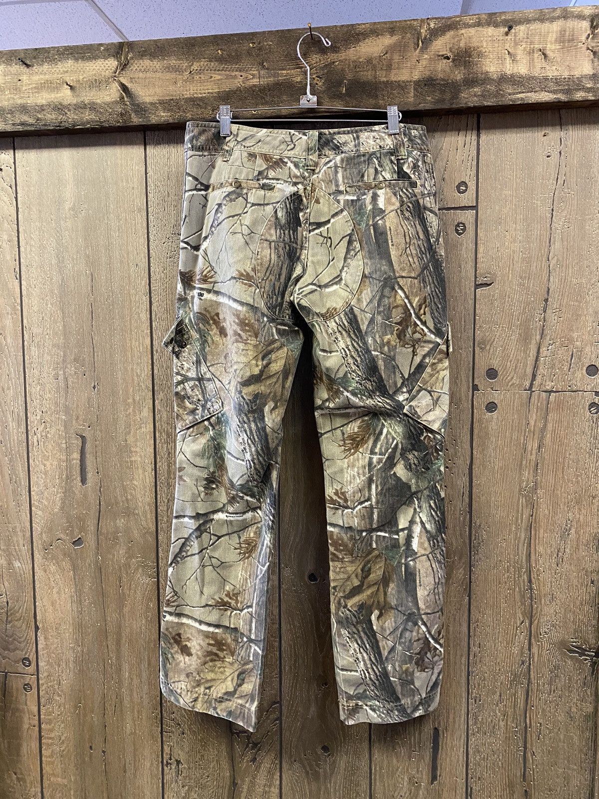Vintage Vintage Realtree camo cargo Pants multi pockets bondage 33 Size US 33 - 5 Thumbnail