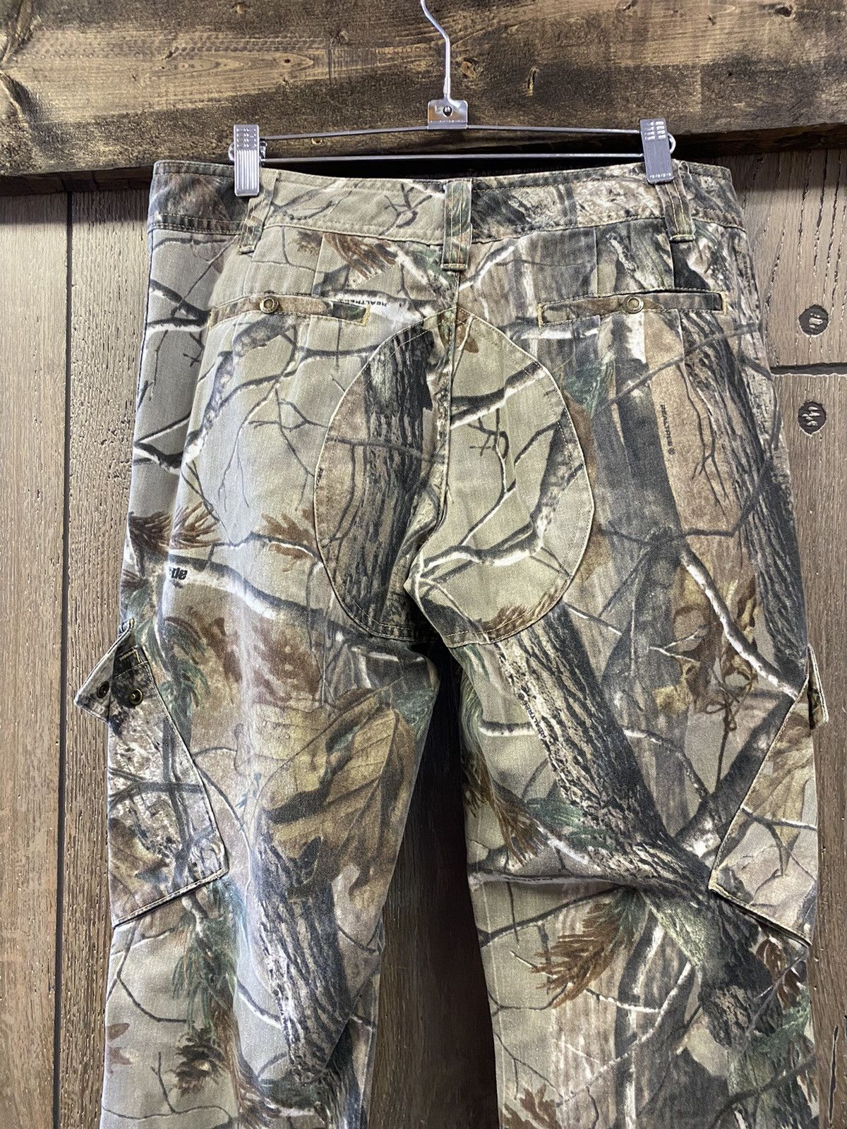 Vintage Vintage Realtree camo cargo Pants multi pockets bondage 33 Size US 33 - 6 Thumbnail