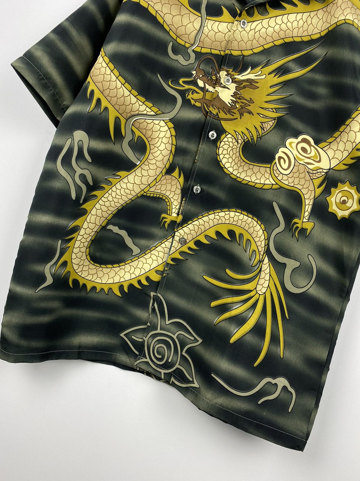 Japanese Brand Y2K Dragon Hawaiian Crazy Shirt Japanese Style Vintage Aloha Size US L / EU 52-54 / 3 - 3 Thumbnail