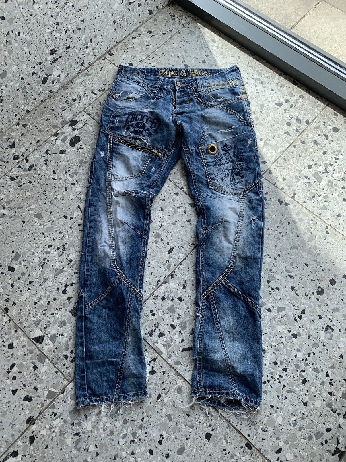 Japanese Brand RARE🔥CIPO&BAXX🔥 Distressed Y2K Jeans Bootcut Size US 32 / EU 48 - 1 Thumbnail