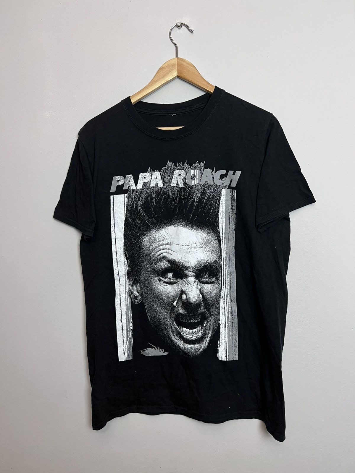 Band Tees Y2K Papa Roach Shining Rare Tee Vintage nuMetal Band Tees Size US M / EU 48-50 / 2 - 1 Thumbnail