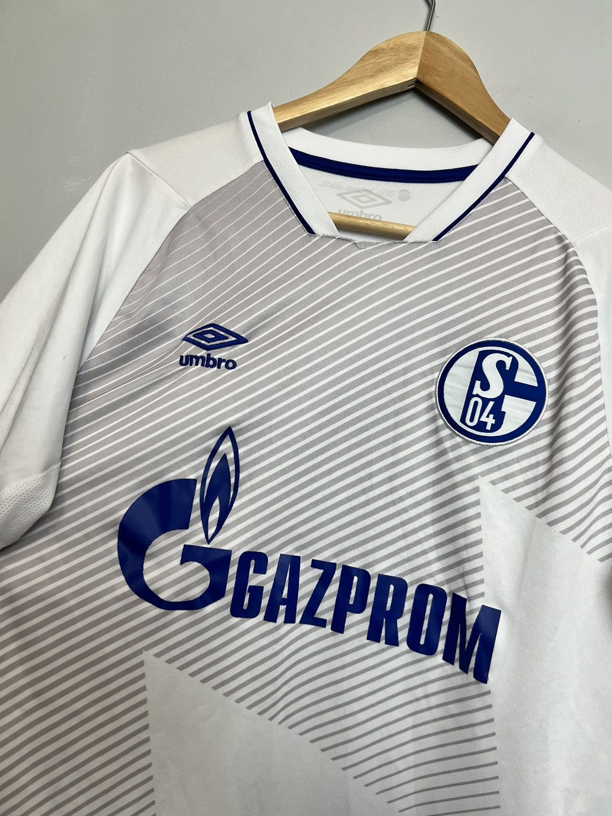 Umbro Rare Vintage 00s Schalke 04 Umbro y2k Football Soccer Jersey Size US L / EU 52-54 / 3 - 3 Thumbnail