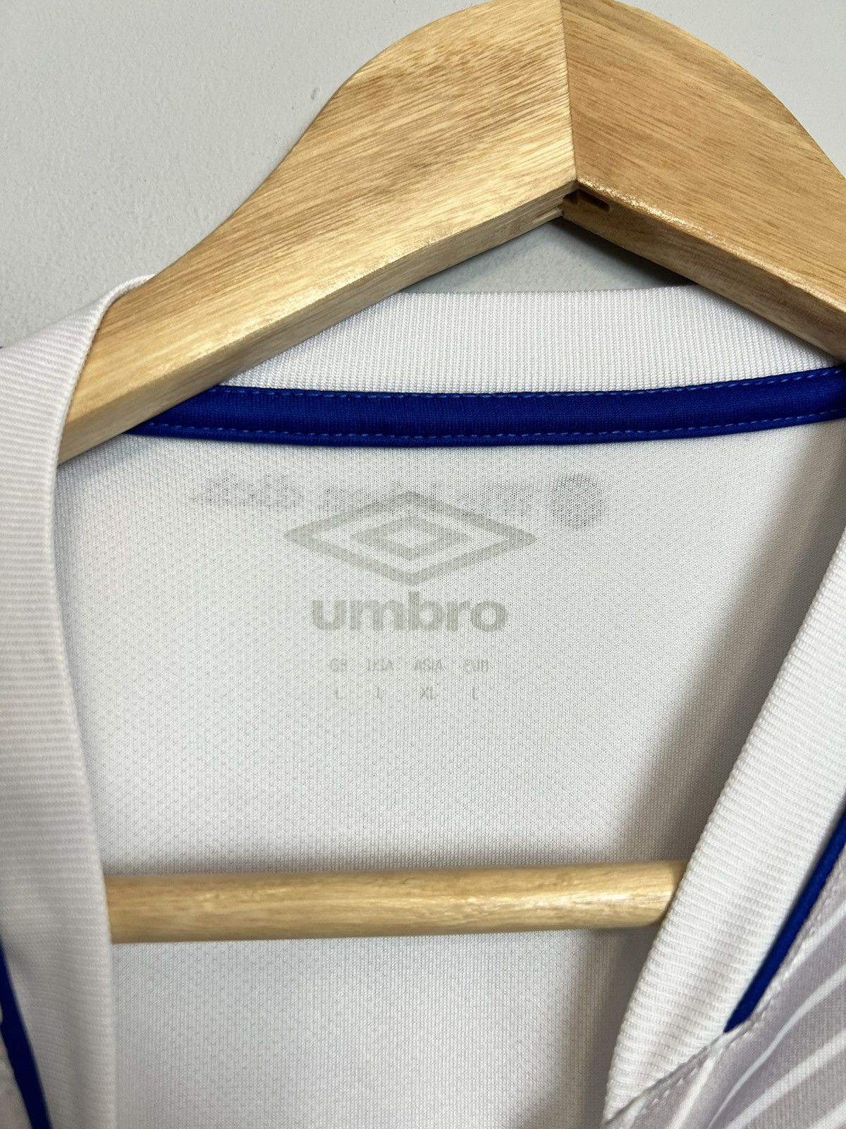 Umbro Rare Vintage 00s Schalke 04 Umbro y2k Football Soccer Jersey Size US L / EU 52-54 / 3 - 5 Thumbnail