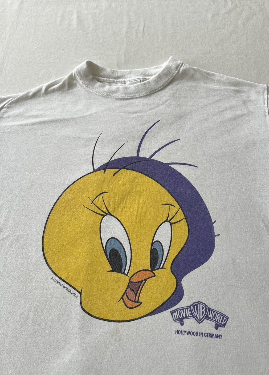 Vintage Vintage 2000 Tweety Looney Tunes White Tee Size US XL / EU 56 / 4 - 3 Thumbnail