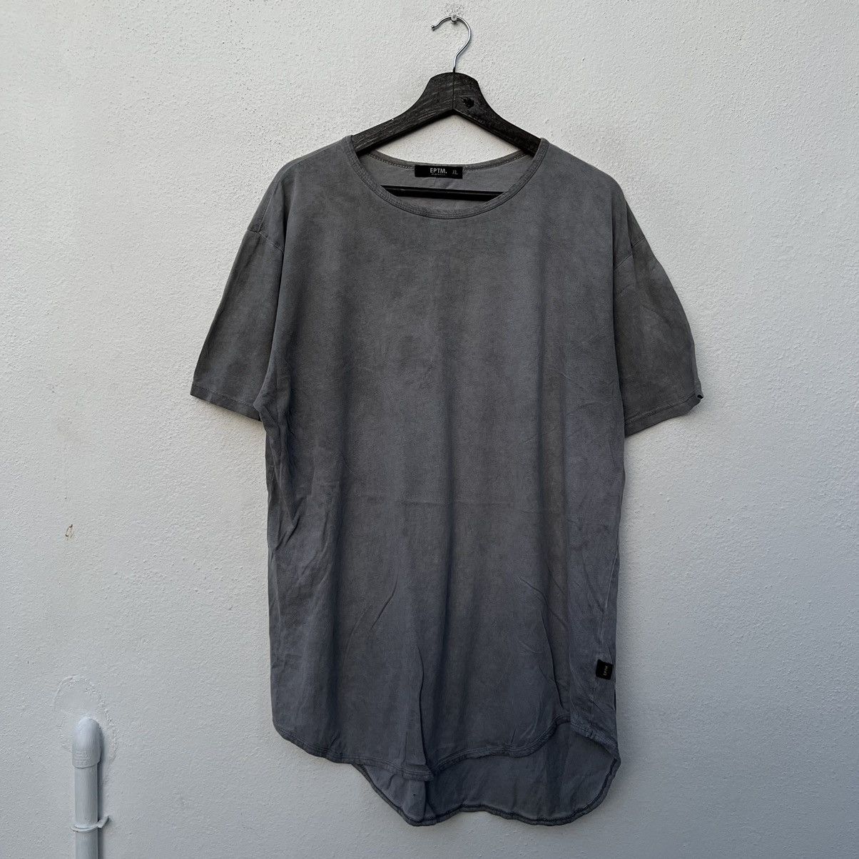 Japanese Brand RARE ASYMMETRIC DESIGN CUTTING TEE EPTM MADE IN USA Size US XL / EU 56 / 4 - 1 Thumbnail